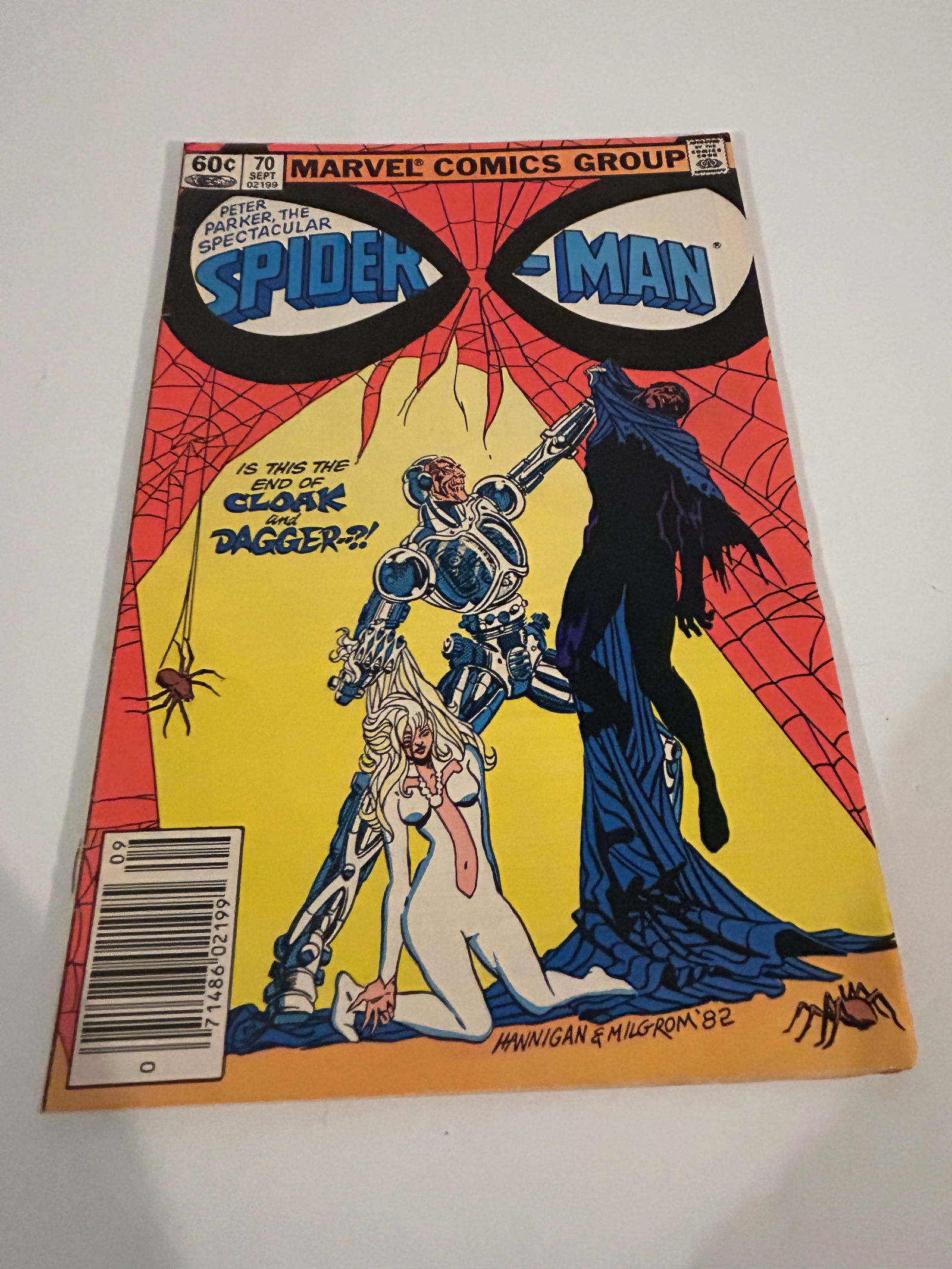 Vintage Comic Book the Spectacular Spider-Man # 70: Vintage Comic Book the Spectacular Spider-Man # 70 Please view all photos as they are part of the description and condition of this Item, Feel free to contact me with questions or picture requests! Us