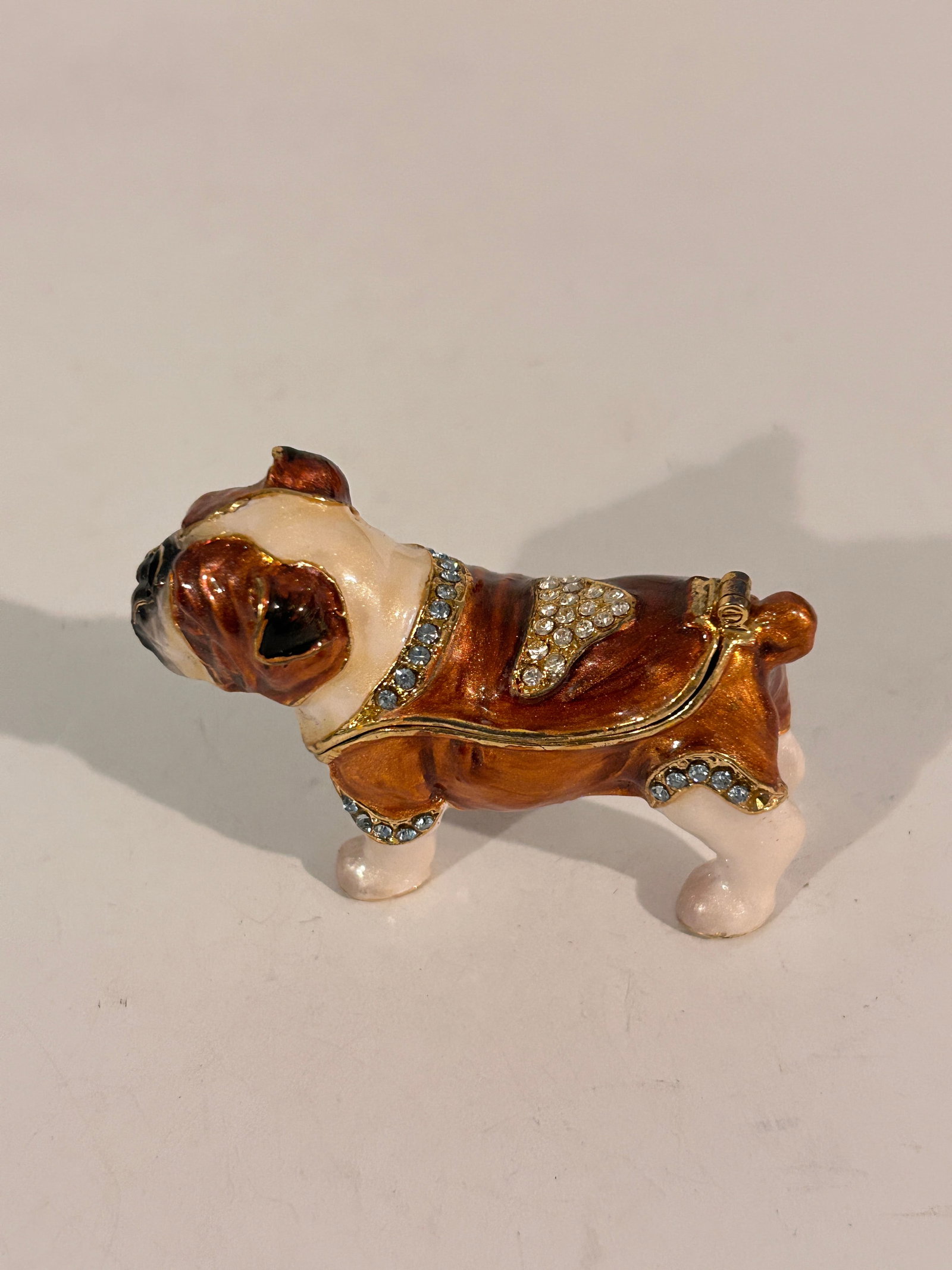 Vintage RUCINNI Bulldog Jeweled Trinket Box: Vintage RUCINNI Bulldog Jeweled Trinket Box Please view all photos as they are part of the description and condition of this Item, Feel free to contact me with questions or picture requests! Used Item