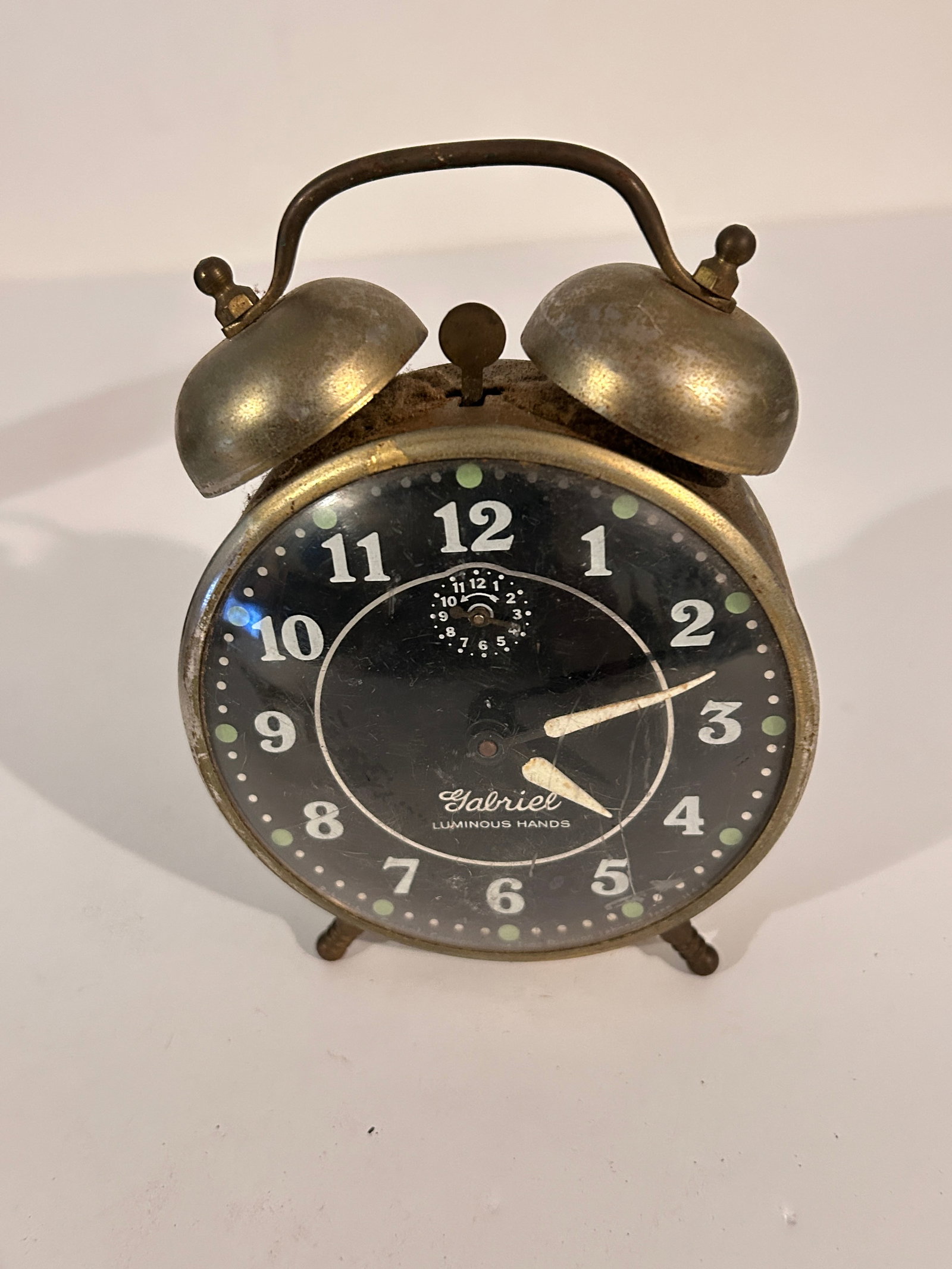 Vintage Gabriel Luminous Hands Alarm Clock Alarm works but not the time needs work: Vintage Gabriel Luminous Hands Alarm Clock Alarm works but not the time needs work Please view all photos as they are part of the description and condition of this Item, Feel free to contact me with q