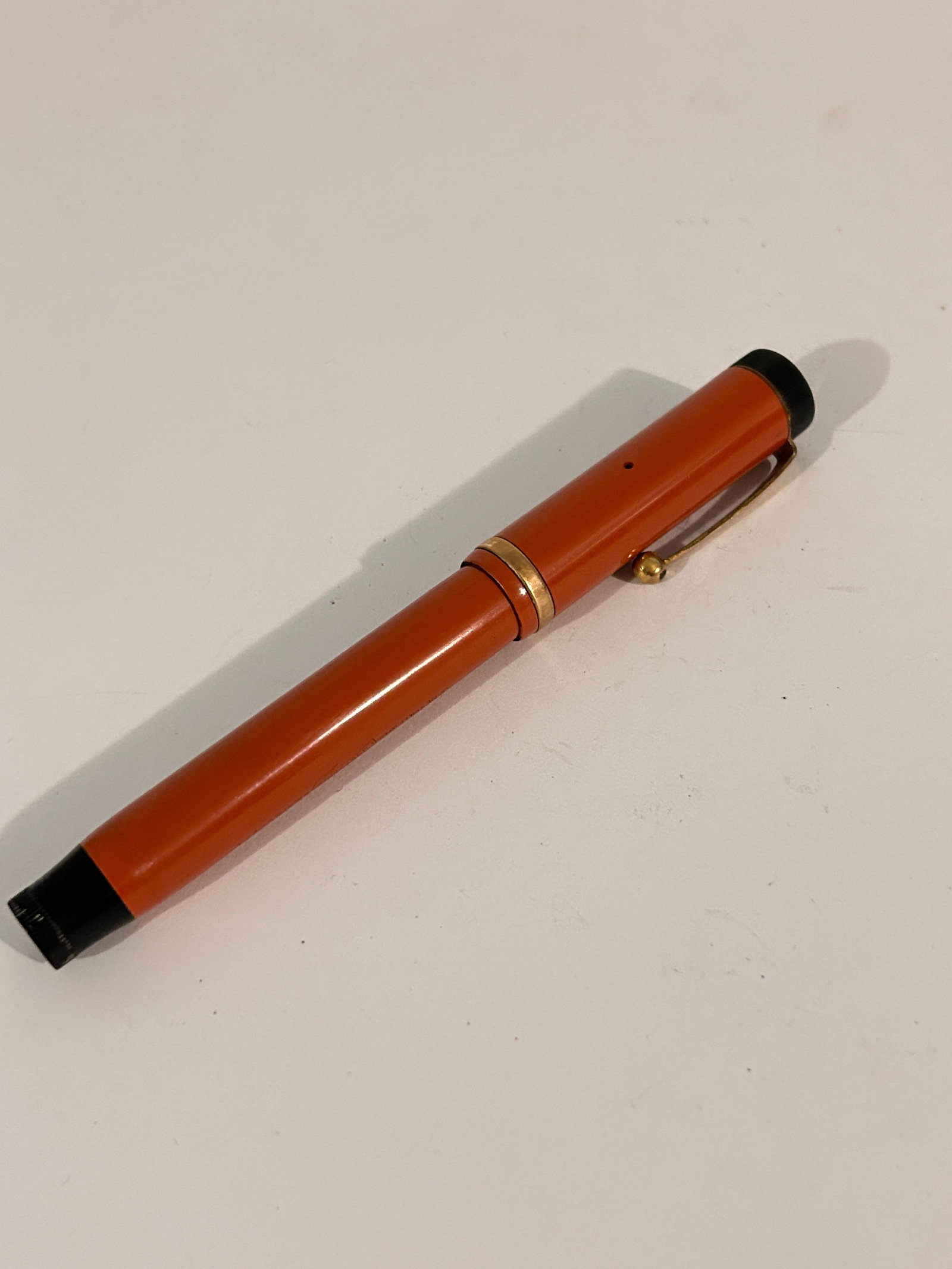 Vintage Parker Duofold fountain pen Nice!!!: Vintage Parker Duofold fountain pen Nice!!! Please view all photos as they are part of the description and condition of this Item, Feel free to contact me with questions or picture requests! Used Item