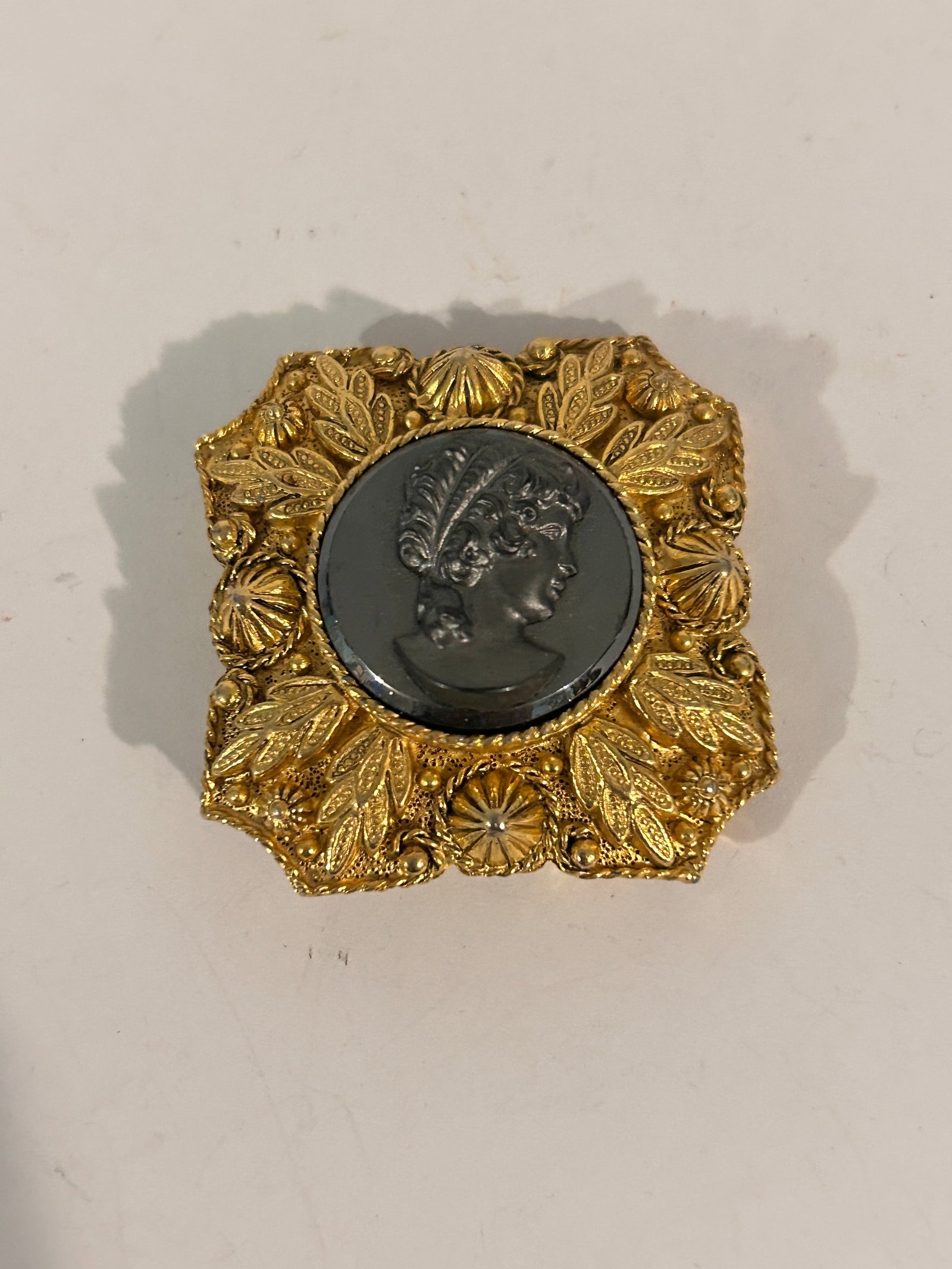 Vintage Victorian Revival cameo brooch: Vintage Victorian Revival cameo brooch Please view all photos as they are part of the description and condition of this Item, Feel free to contact me with questions or picture requests! Used Item AS I