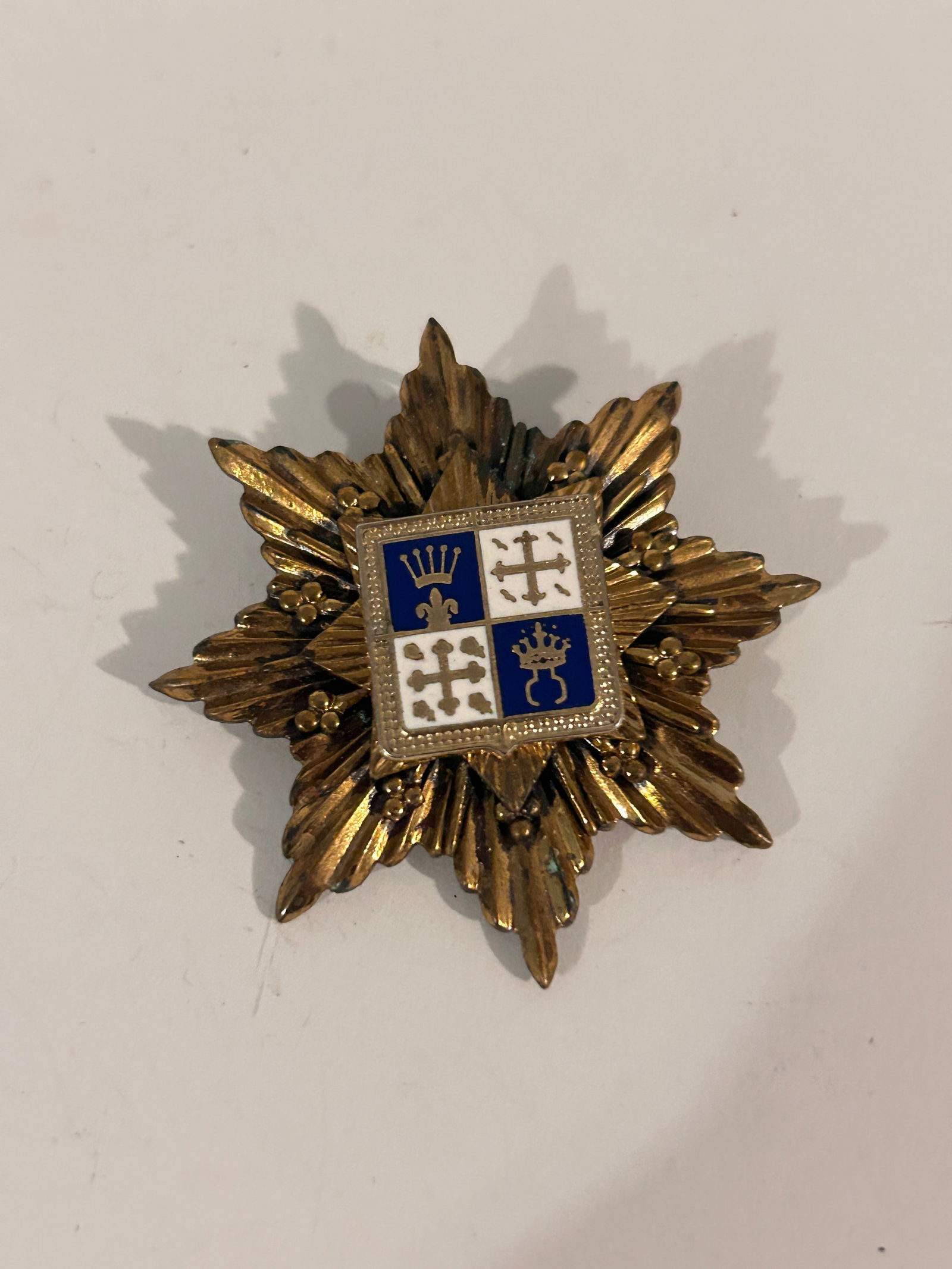 WWII 13th Kensington Battalion London Regiment Cap Badge Vintage Copper Brooch (1 of 4)