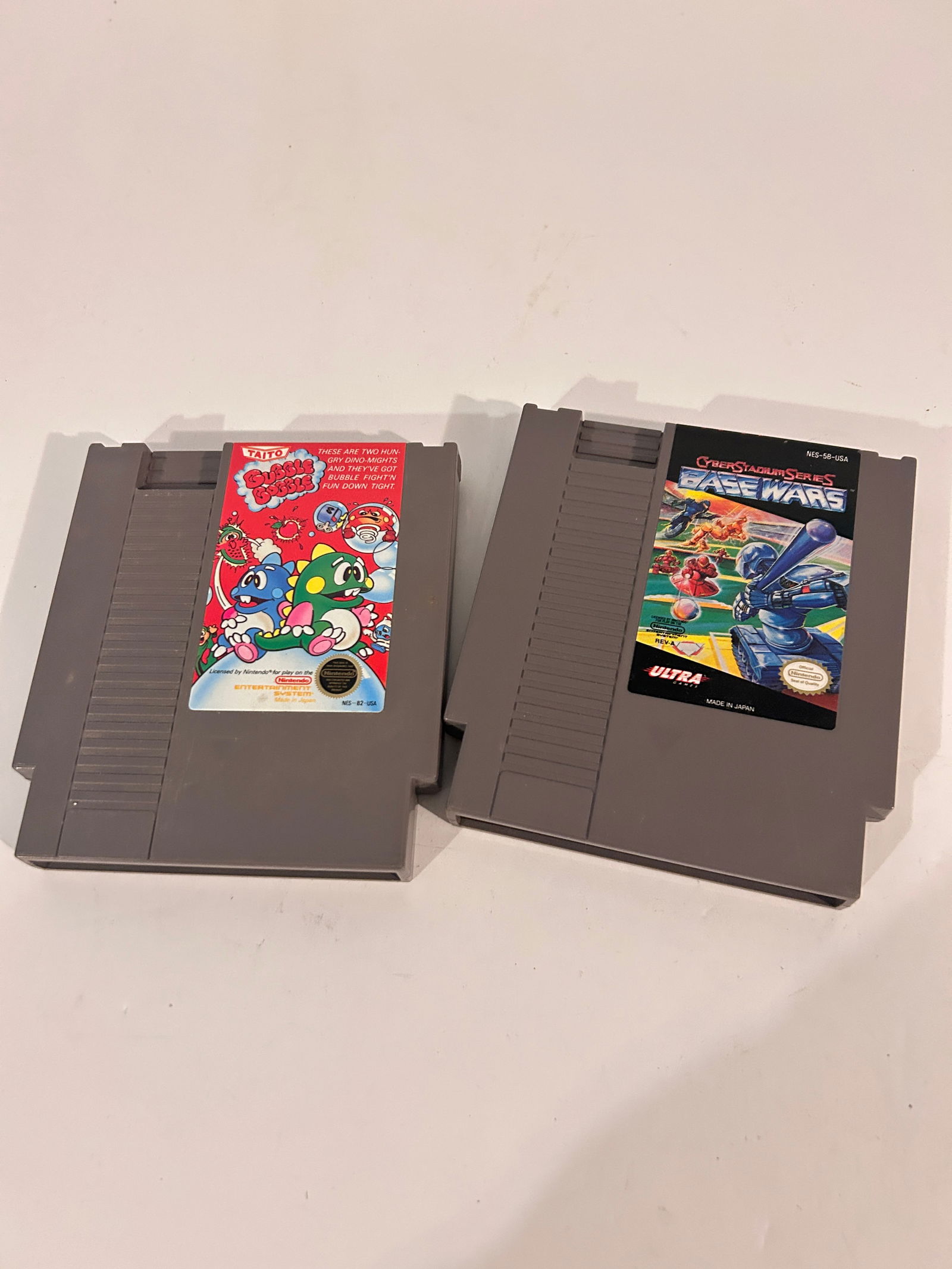 Vintage Lot of 2 Nintendo games: Vintage Lot of 2 Nintendo games Please view all photos as they are part of the description and condition of this Item, Feel free to contact me with questions or picture requests! Used Item AS IS