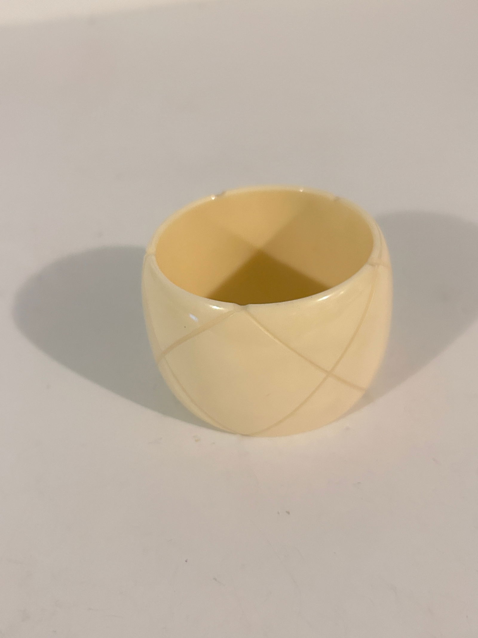 Vintage Carved Celluloid Bangle Wide Bracelet 7" (1 of 4)