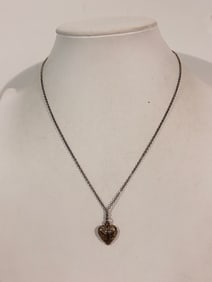 Vintage gold tone heart Necklace Sz 18"