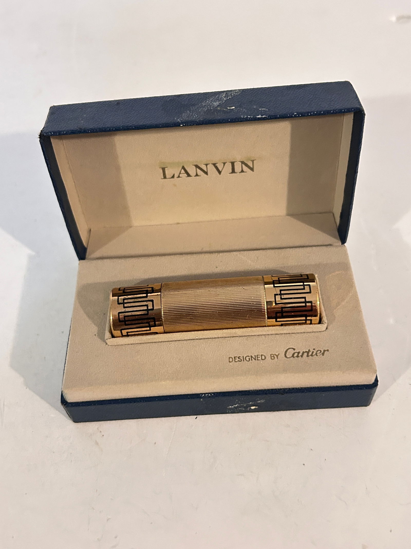 Vintage Arpege Lanvin Gold Tone Perfume Vial empty, original Cartier box: Vintage Arpege Lanvin Gold Tone Perfume Vial empty, original Cartier box Please view all photos as they are part of the description and condition of this Item, Feel free to contact me with questions o