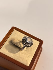 Vintage Sterling Silver Spinel marcasite Ring Sz 6