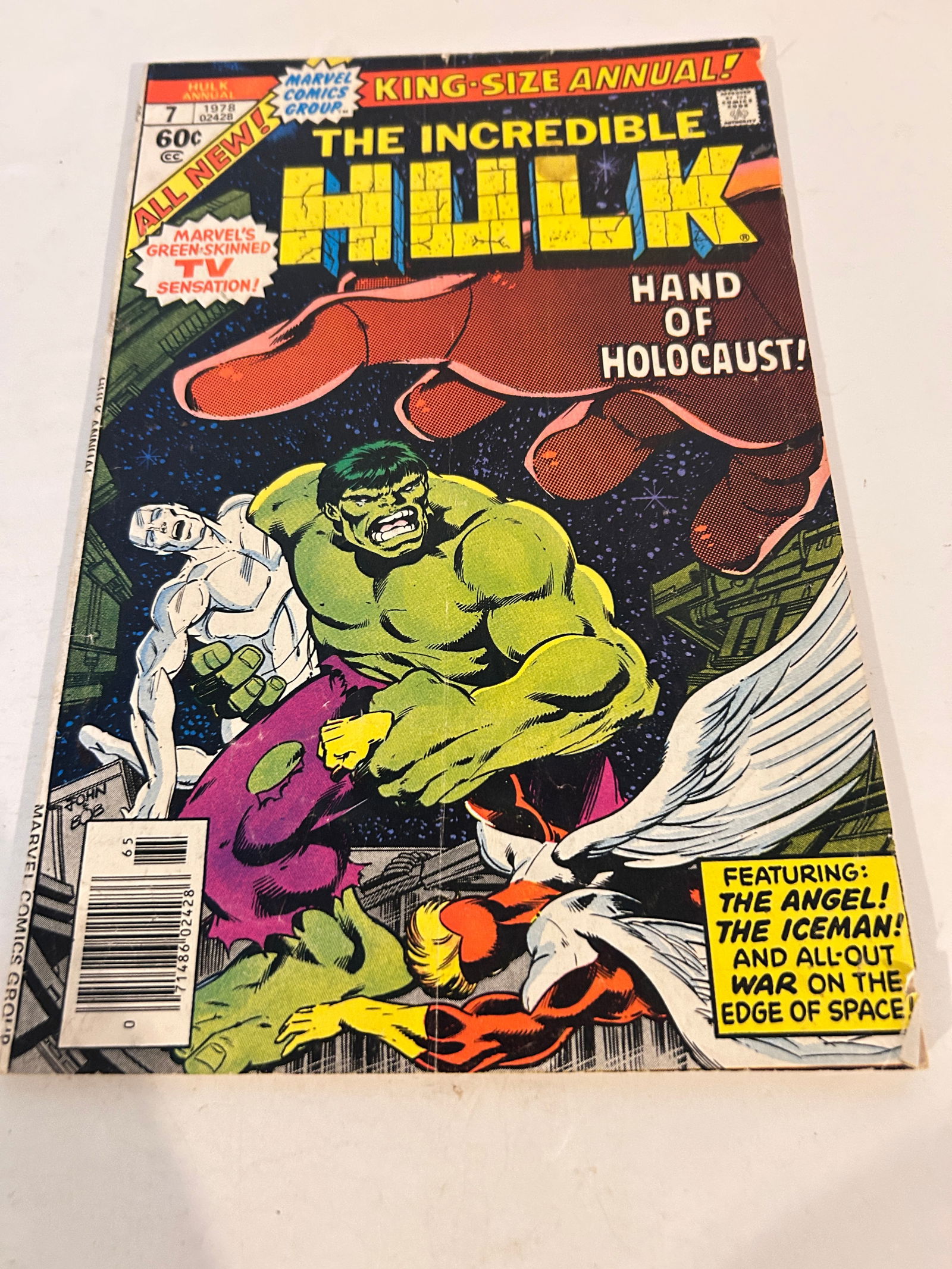 Vintage Comic Book The Incredible Hulk # 7 king size: Vintage Comic Book The Incredible Hulk # 7 king size Please view all photos as they are part of the description and condition of this Item, Feel free to contact me with questions or picture requests!