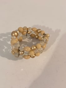 Vintage yellow pearl beaded stretch bracelet