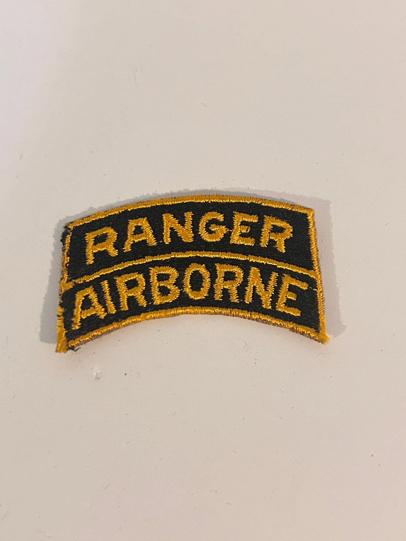 Vintage Military Patch: Vintage Military Patch Please view all photos as they are part of the description and condition of this Item, Feel free to contact me with questions or picture requests! Used Item AS IS
