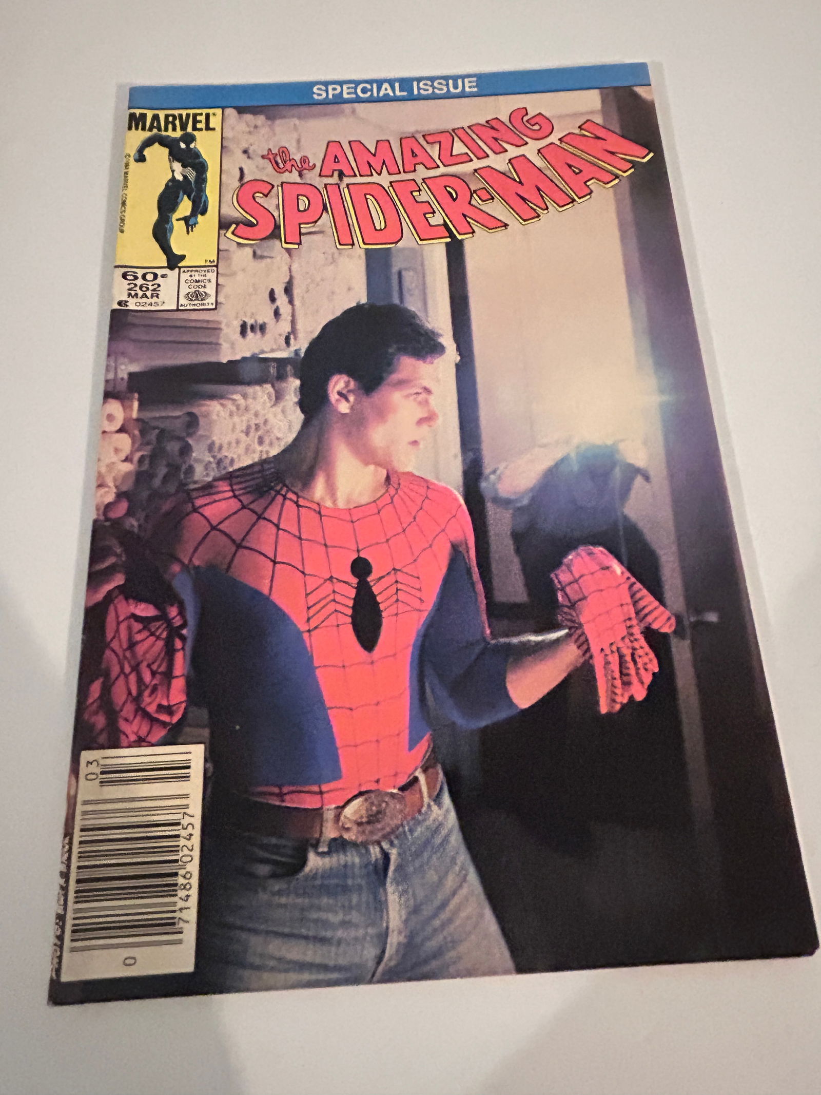 Vintage Comic Book the Amazing SpiderMan # 262: Vintage Comic Book the Amazing SpiderMan # 262 Please view all photos as they are part of the description and condition of this Item, Feel free to contact me with questions or picture requests! Used I