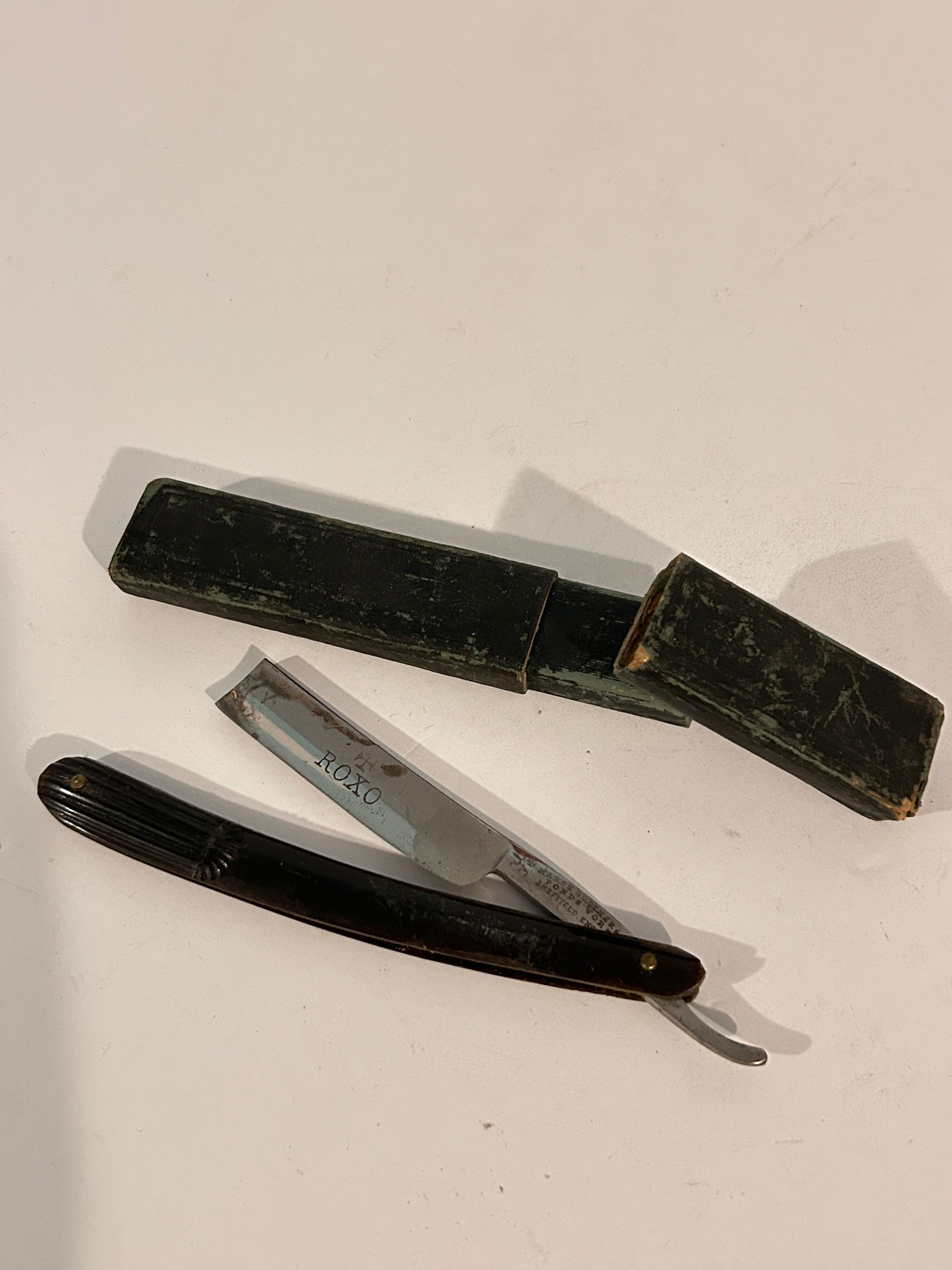 ROXO Staright Razor Vintage Straight Razor, Marsh Brothers, Sheifeild England in box (1 of 5)