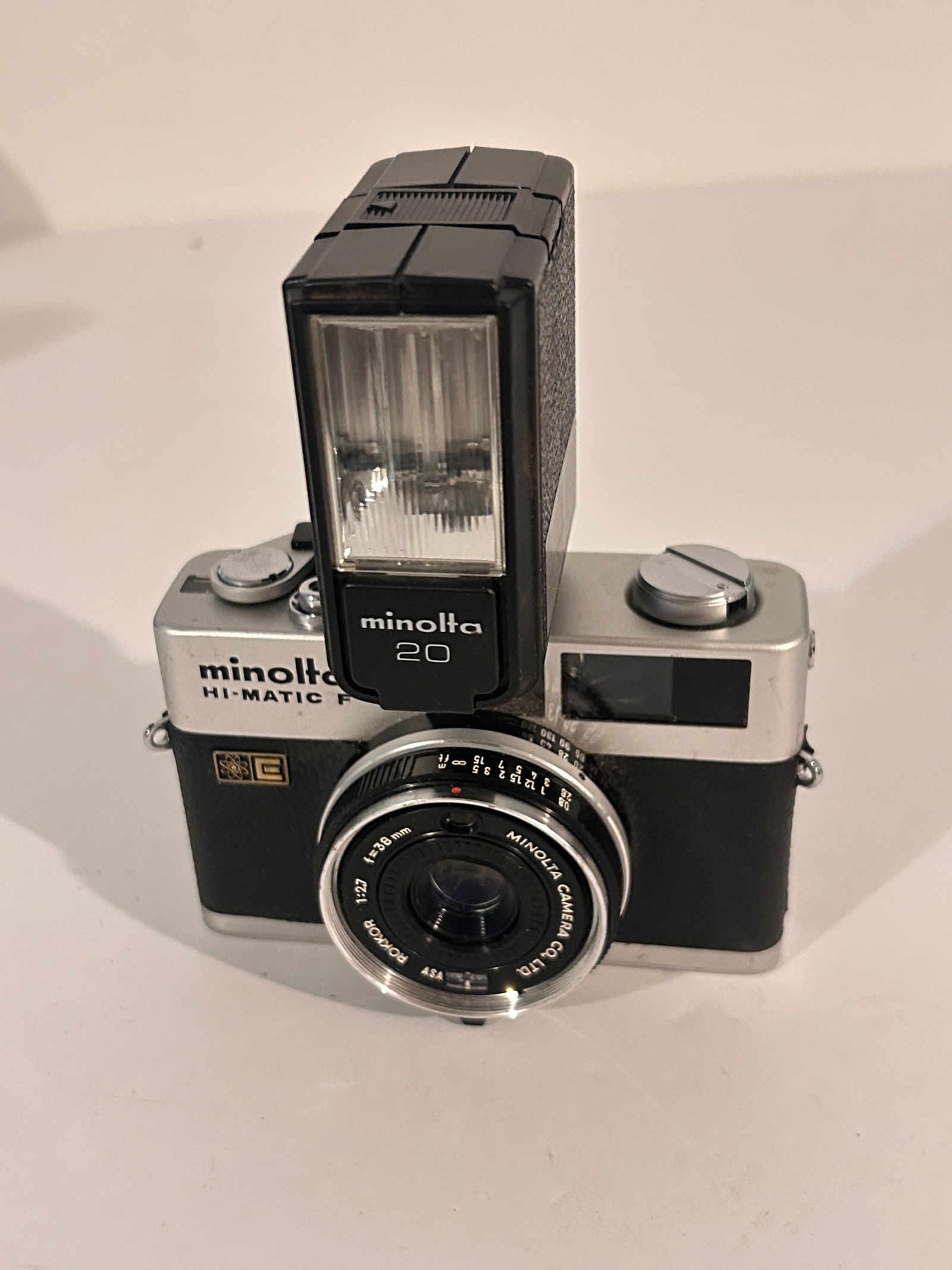 VTG Minolta Hi-Matic F Rangefinder 38mm Fim Camera Rokkor Lens (1 of 5)