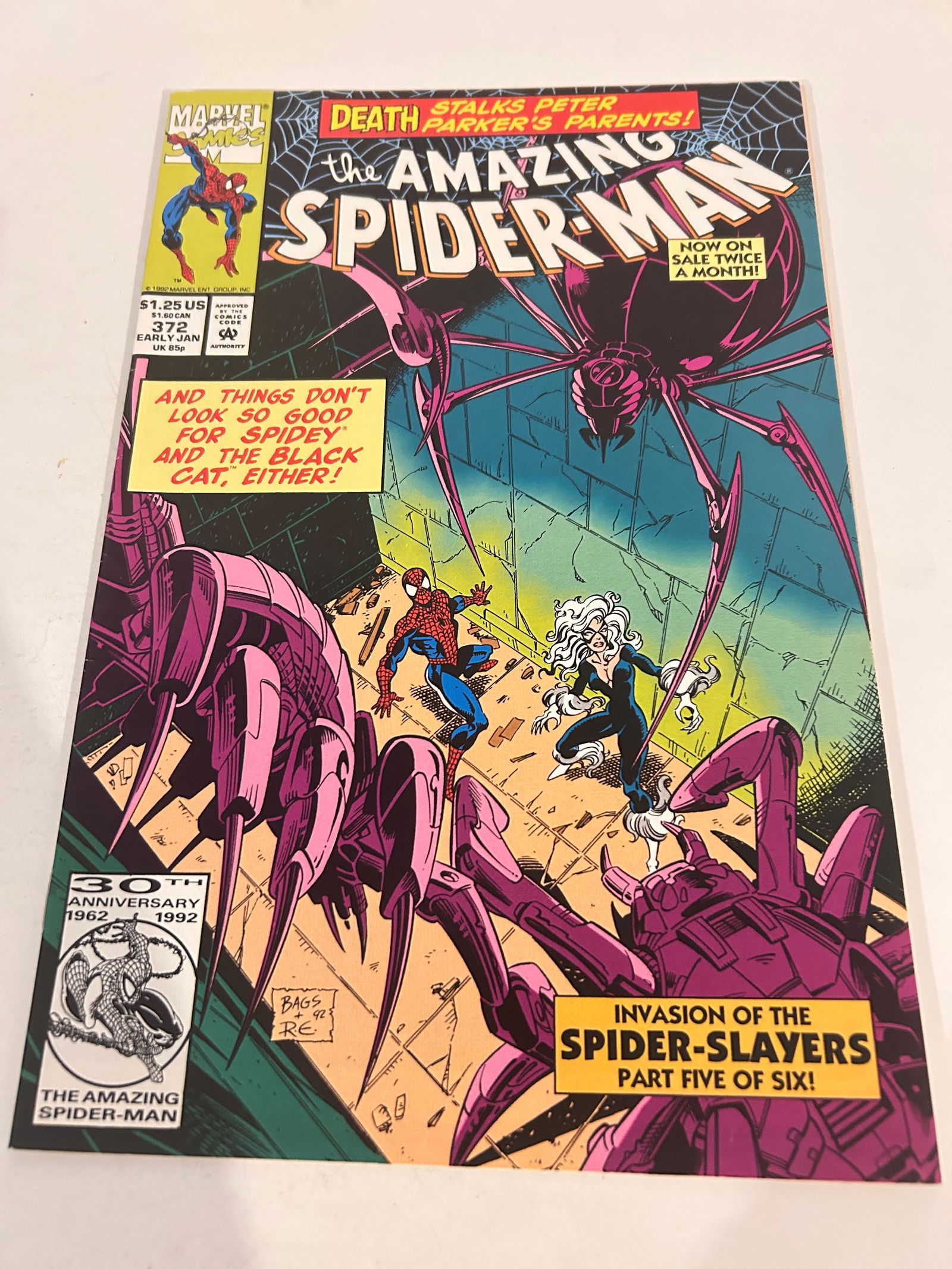 Vintage Comic Book The Amazing Spider-Man # 372 (1 of 2)