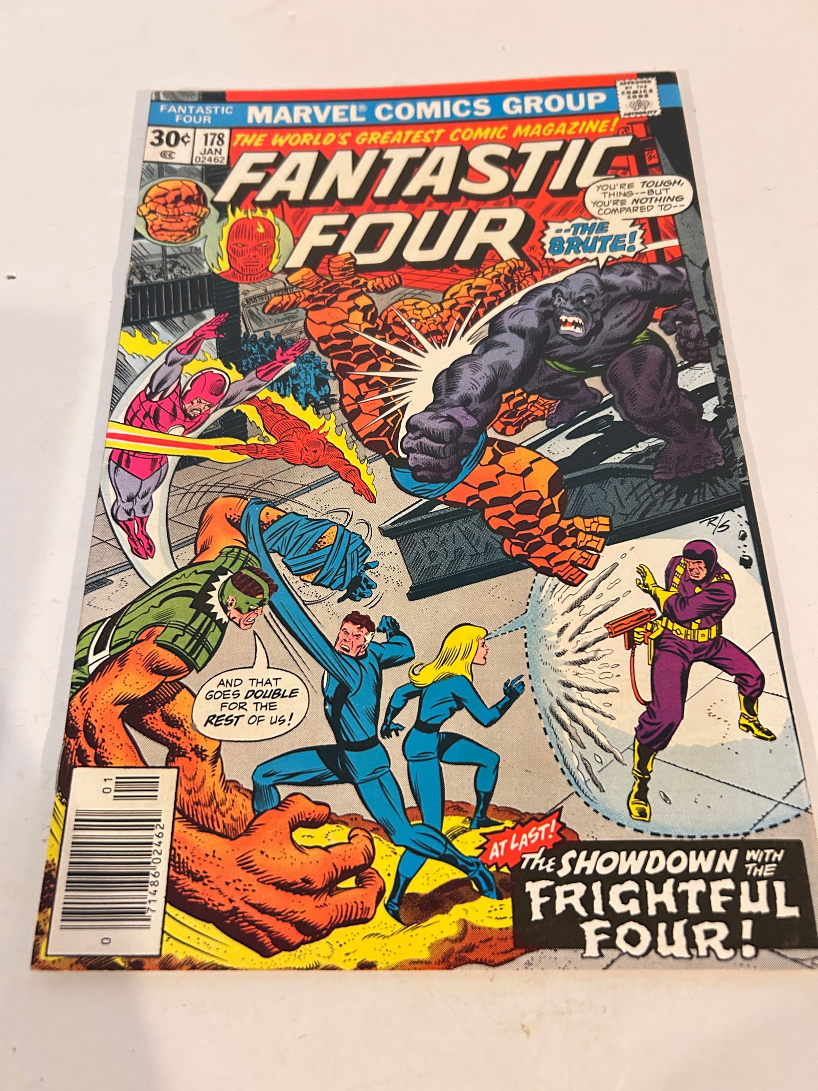 Vintage Comic Book Fantastic Four # 178: Vintage Comic Book Fantastic Four # 178 Please view all photos as they are part of the description and condition of this Item, Feel free to contact me with questions or picture requests! Used Item AS