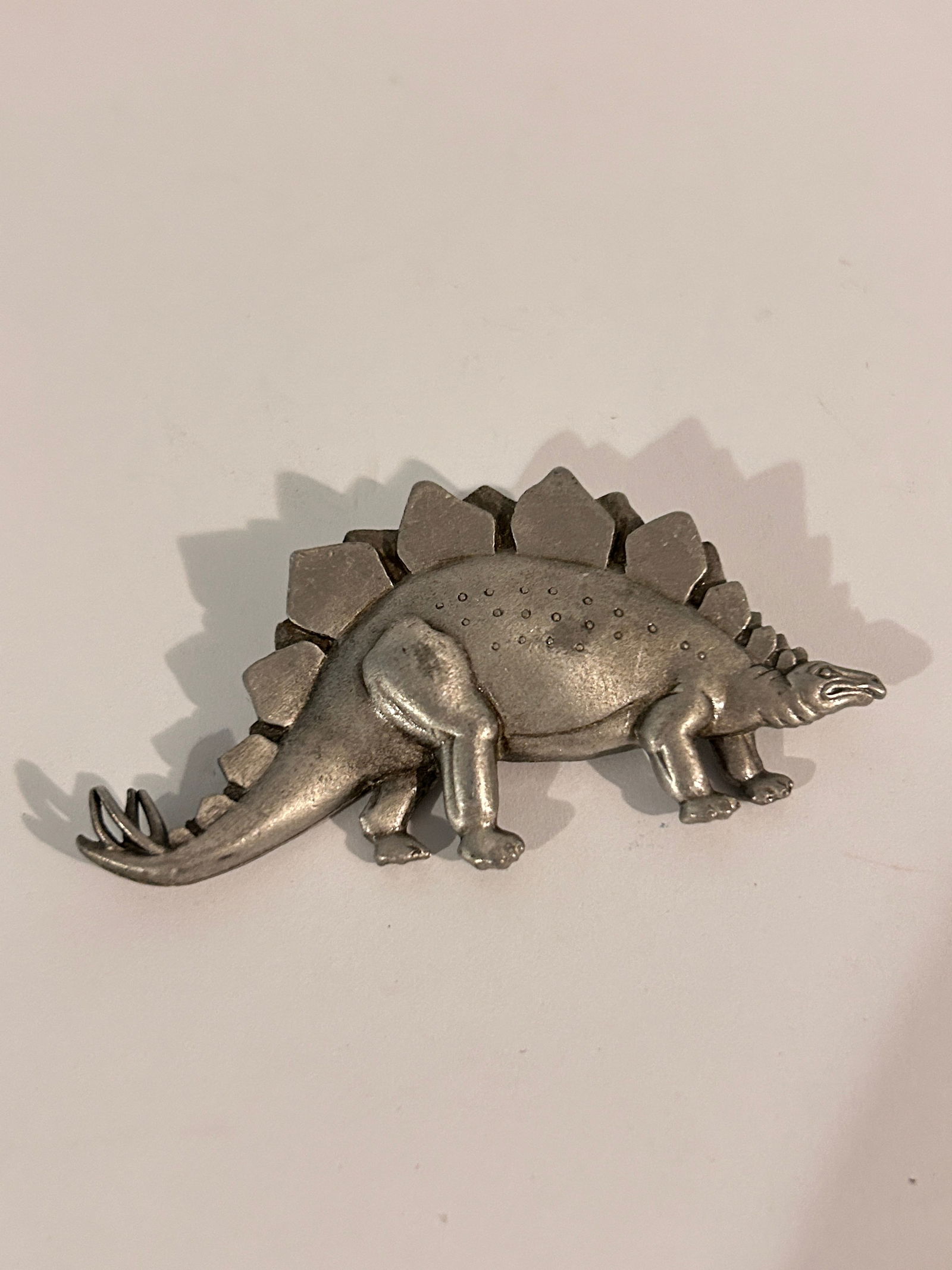 Vintage Signed JJ Stegosaurus Dinosaur Brooch Pin Lapel - Jonette (1 of 4)