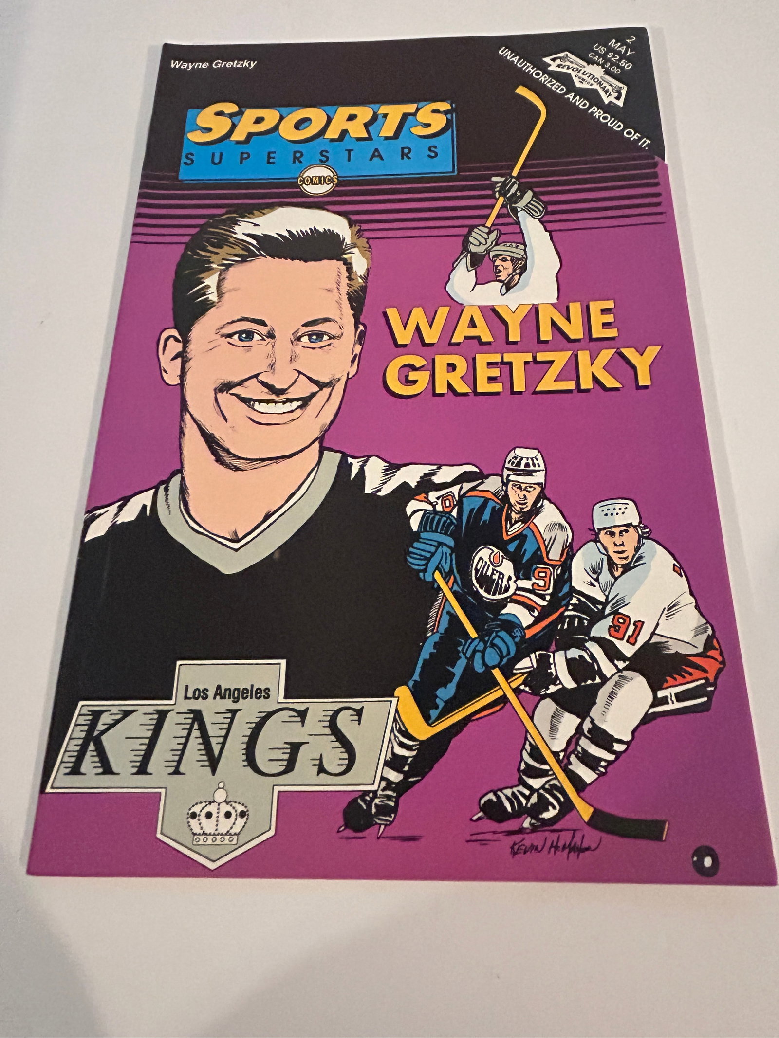 Vintage Comic Book Wayne Gretzky # 2: Vintage Comic Book Wayne Gretzky # 2 Please view all photos as they are part of the description and condition of this Item, Feel free to contact me with questions or picture requests! Used Item AS IS