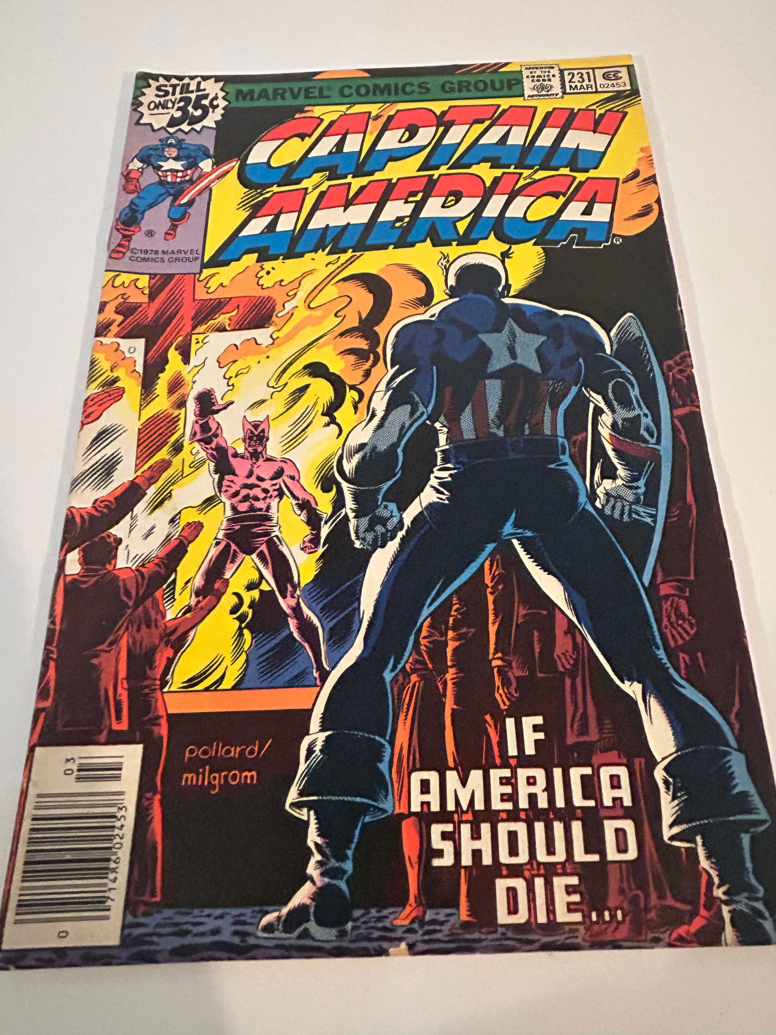 Vintage Comic Book Captain America # 231: Vintage Comic Book Captain America # 231 Please view all photos as they are part of the description and condition of this Item, Feel free to contact me with questions or picture requests! Used Item AS