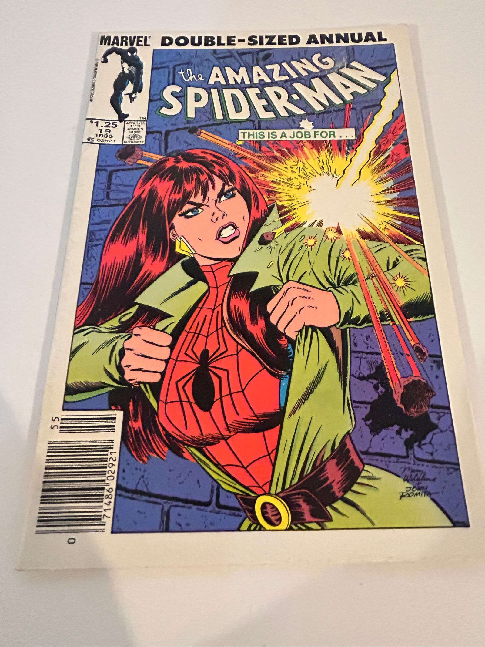 Vintage Comic Book The Amazing Spider-Man Annual # 19: Vintage Comic Book The Amazing Spider-Man Annual # 19 Please view all photos as they are part of the description and condition of this Item, Feel free to contact me with questions or picture requests!