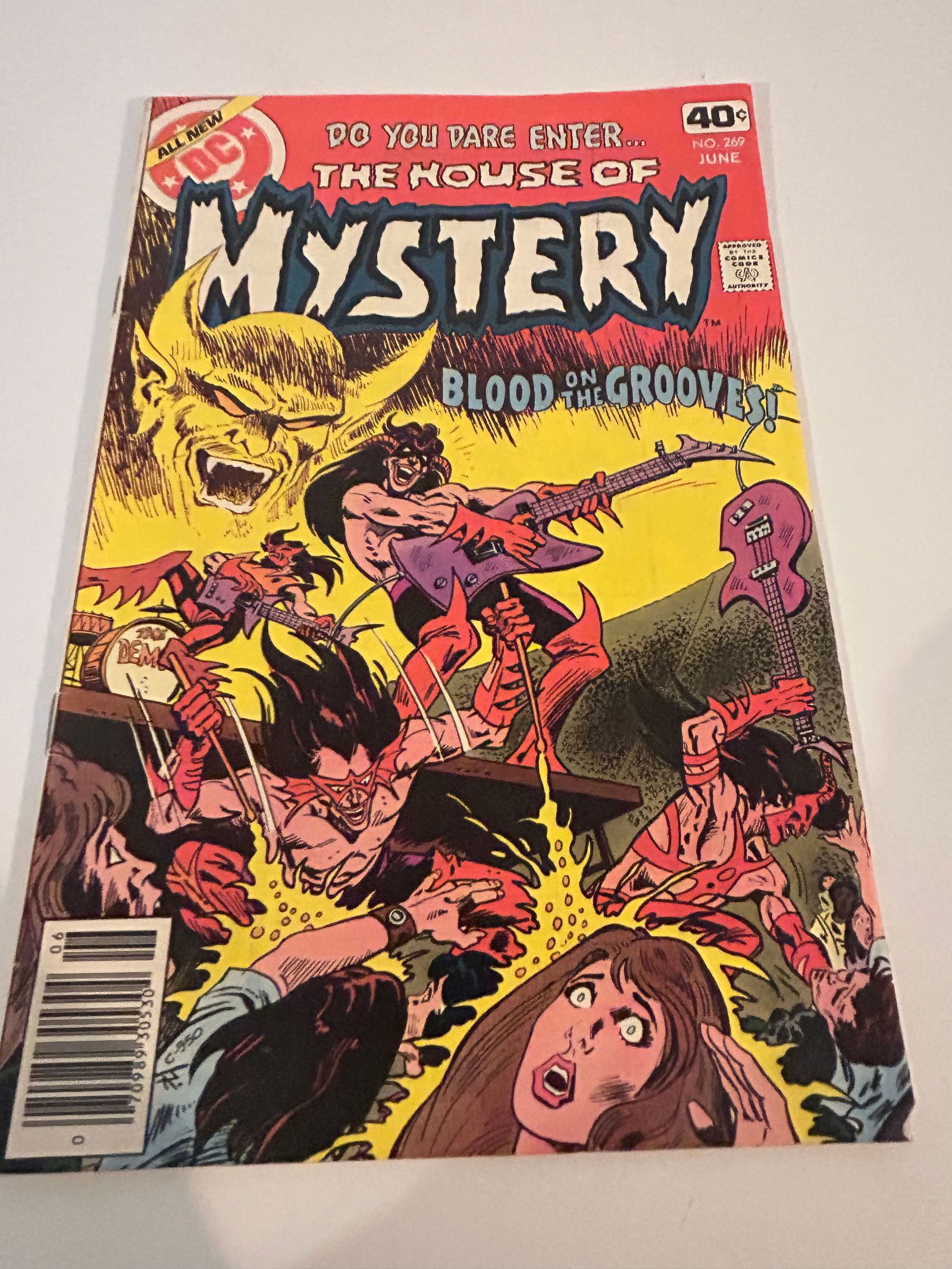 Vintage Comic Book House of Mystery # 269: Vintage Comic Book House of Mystery # 269 Please view all photos as they are part of the description and condition of this Item, Feel free to contact me with questions or picture requests! Used Item A