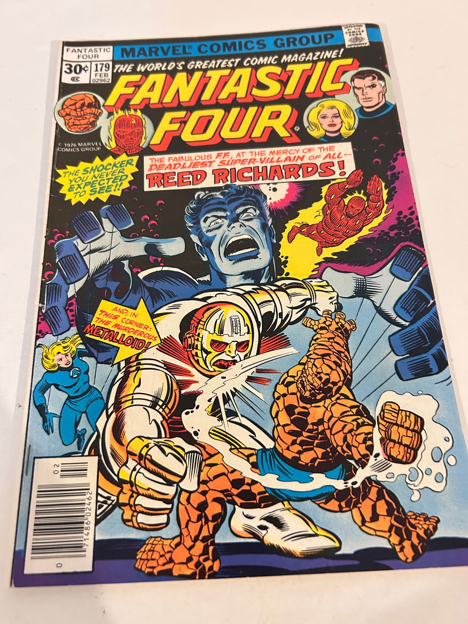 Vintage Comic Book Fantastic Four # 179: Vintage Comic Book Fantastic Four # 179 Please view all photos as they are part of the description and condition of this Item, Feel free to contact me with questions or picture requests! Used Item AS