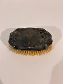 Antique Art Nouveau Wilcox Silver Plate Co. (W.S.P. CO.) Embossed Vanity Brush