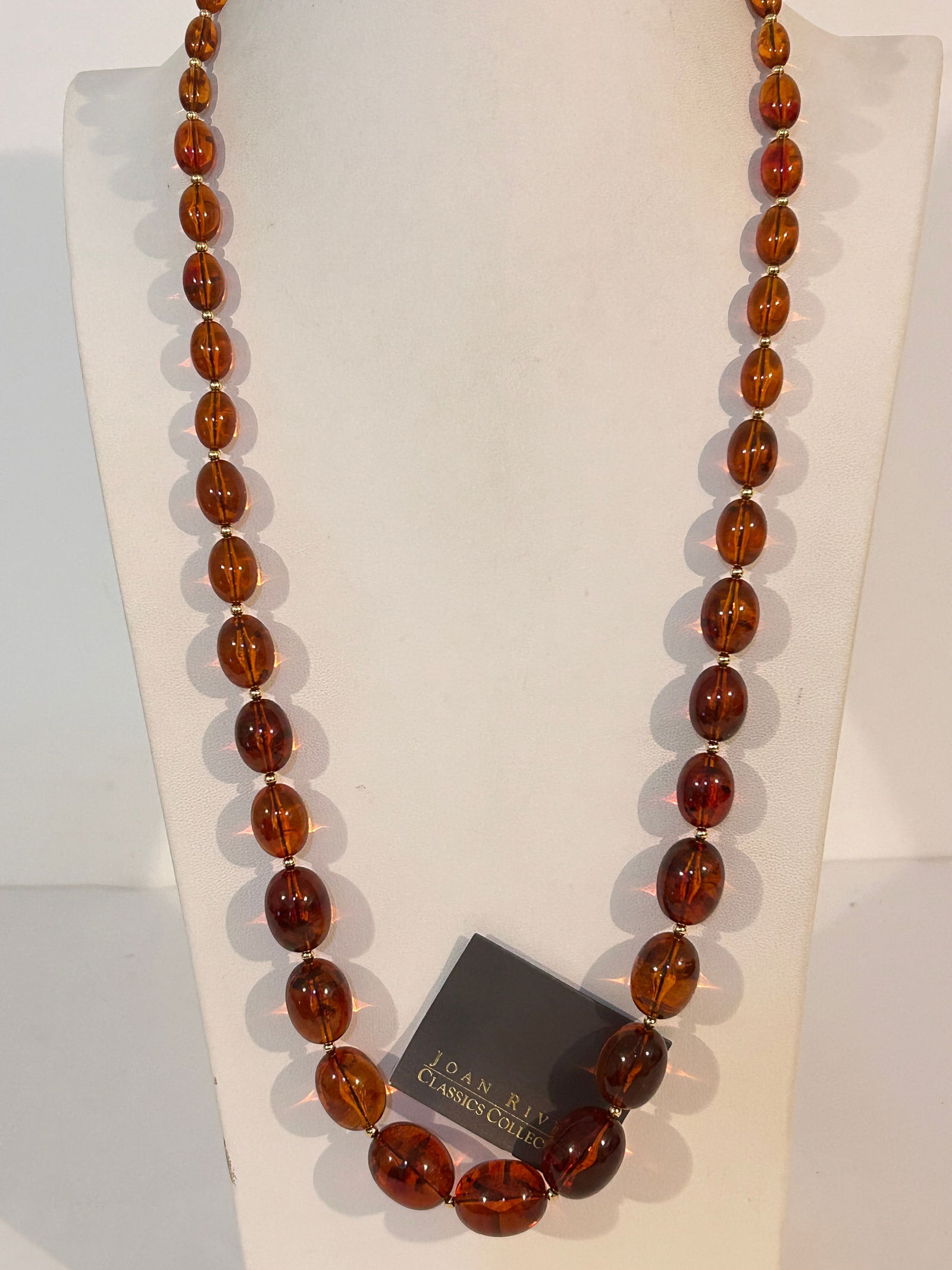 Vintage Joan Rivers Amber Colored beaded Necklace 30": Vintage Joan Rivers Amber Colored beaded Necklace 30" Please view all photos as they are part of the description and condition of this Item, Feel free to contact me with questions or picture requests!