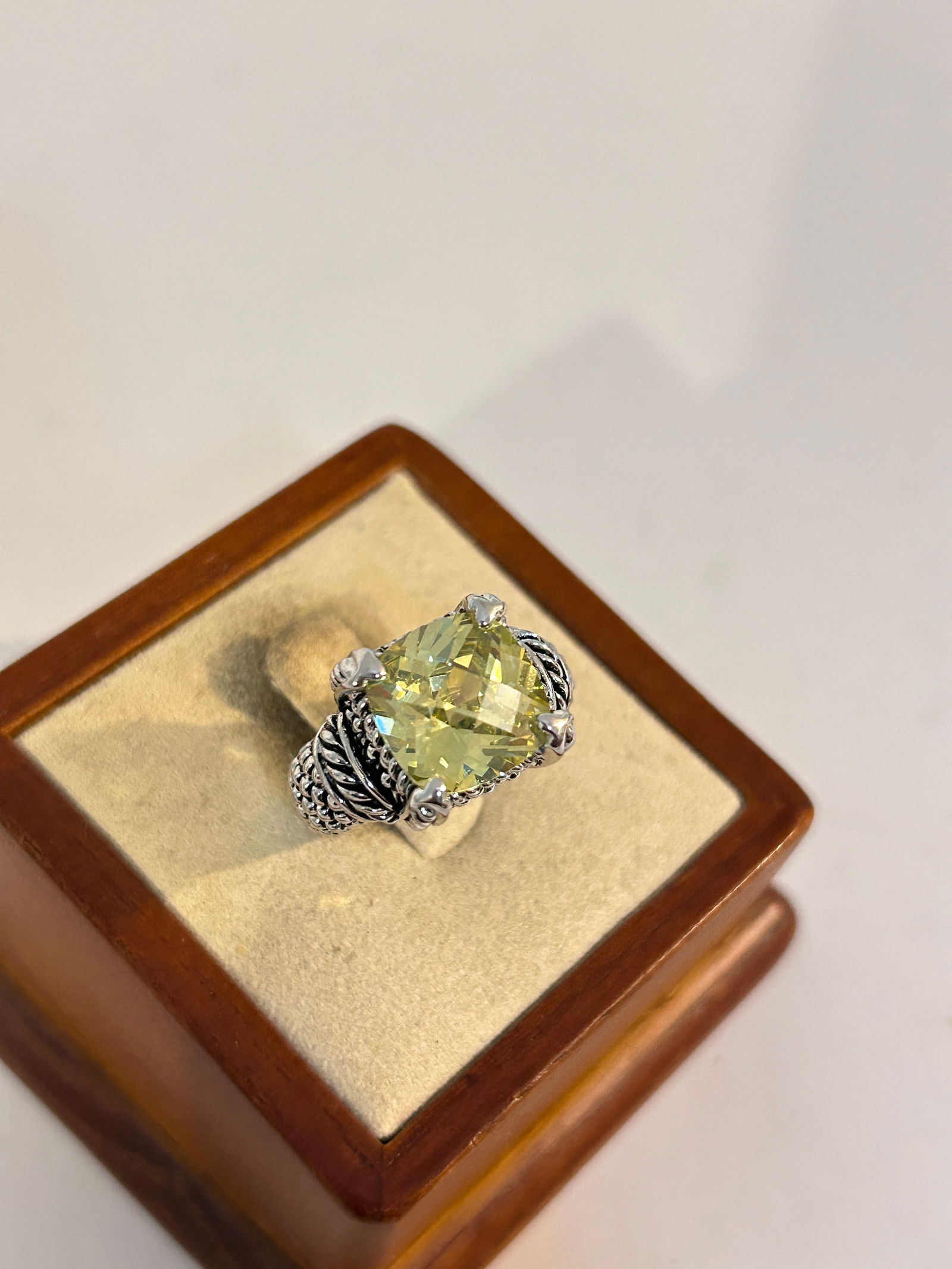 Vintage green glass Custom Ring 7 (1 of 5)