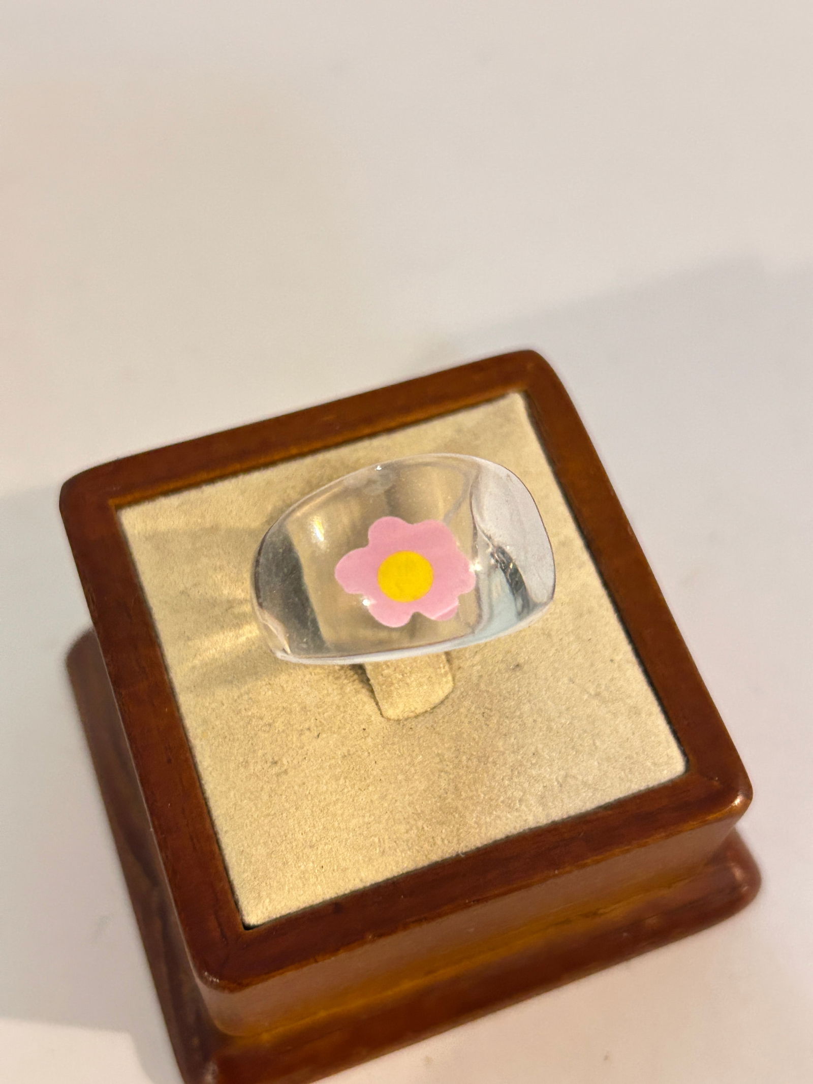 Vintage Acrylic floral Custom Ring 7 (1 of 4)