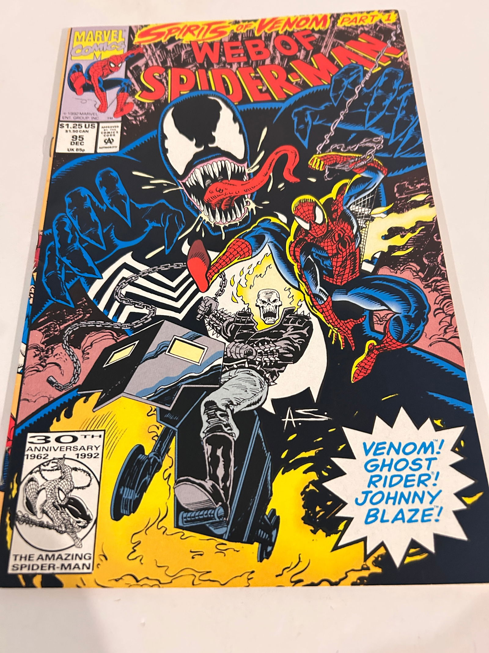 Vintage Comic Book Web of Spider-Man # 95: Vintage Comic Book Web of Spider-Man # 95 Please view all photos as they are part of the description and condition of this Item, Feel free to contact me with questions or picture requests! Used Item A