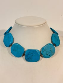 Vintage Faux Turquoise Necklace Sz 13"