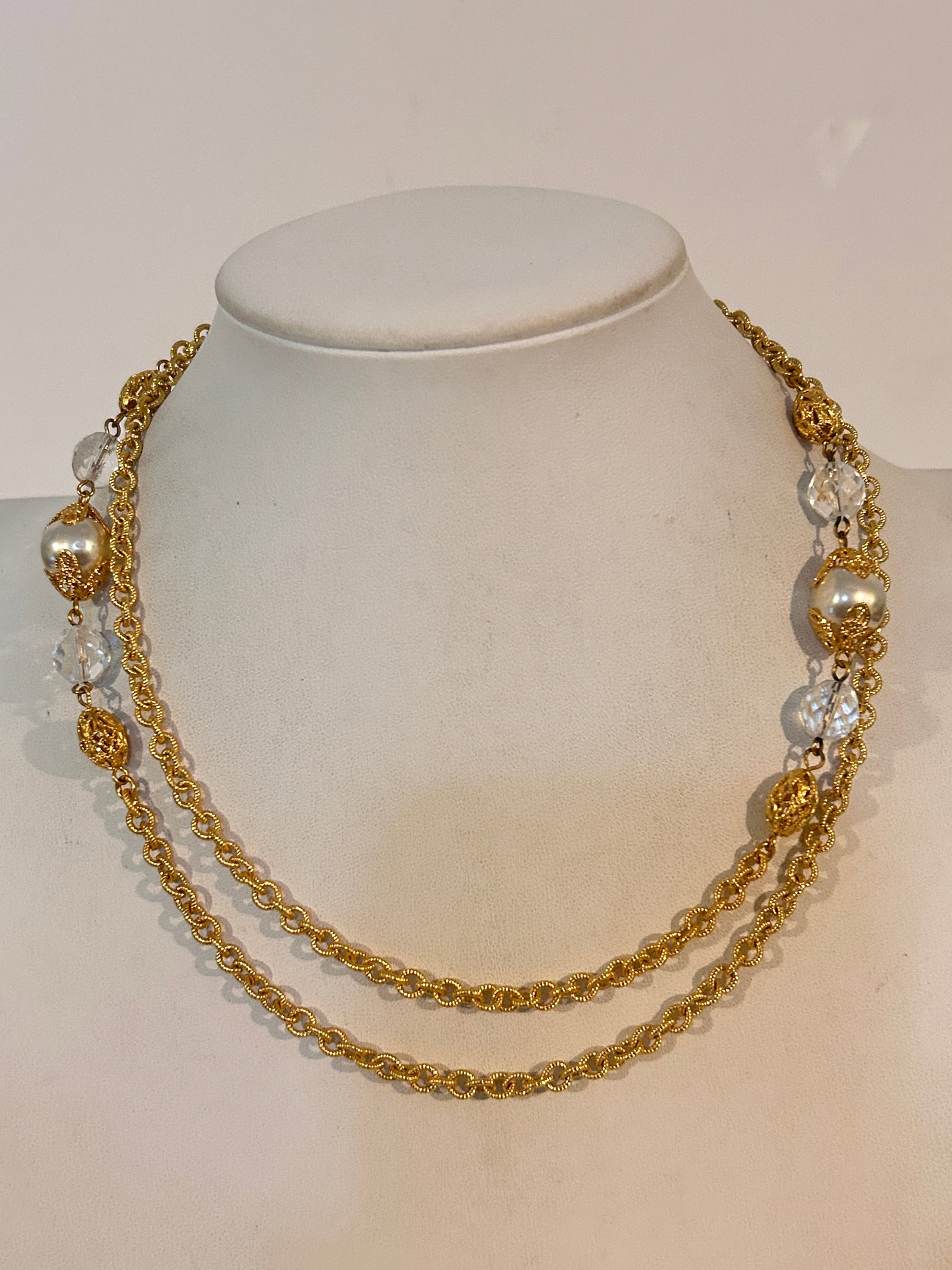 R.J. Graziano Gold Tone Necklace Faux Pearl 35": R.J. Graziano Gold Tone Necklace Faux Pearl 35" Please view all photos as they are part of the description and condition of this Item, Feel free to contact me with questions or picture requests! Used 