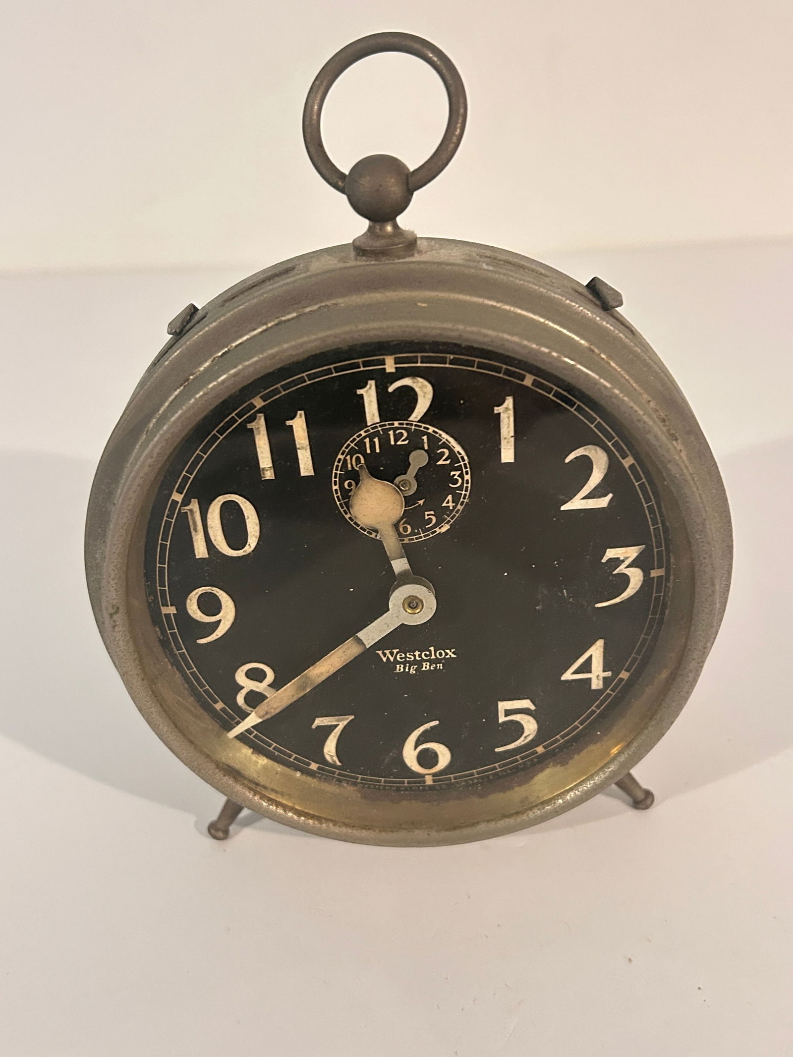 Antique 1918-1935 Westclox BIG BEN Alarm Clock: Antique 1918-1935 Westclox BIG BEN Alarm Clock Please view all photos as they are part of the description and condition of this Item, Feel free to contact me with questions or picture requests! Used I