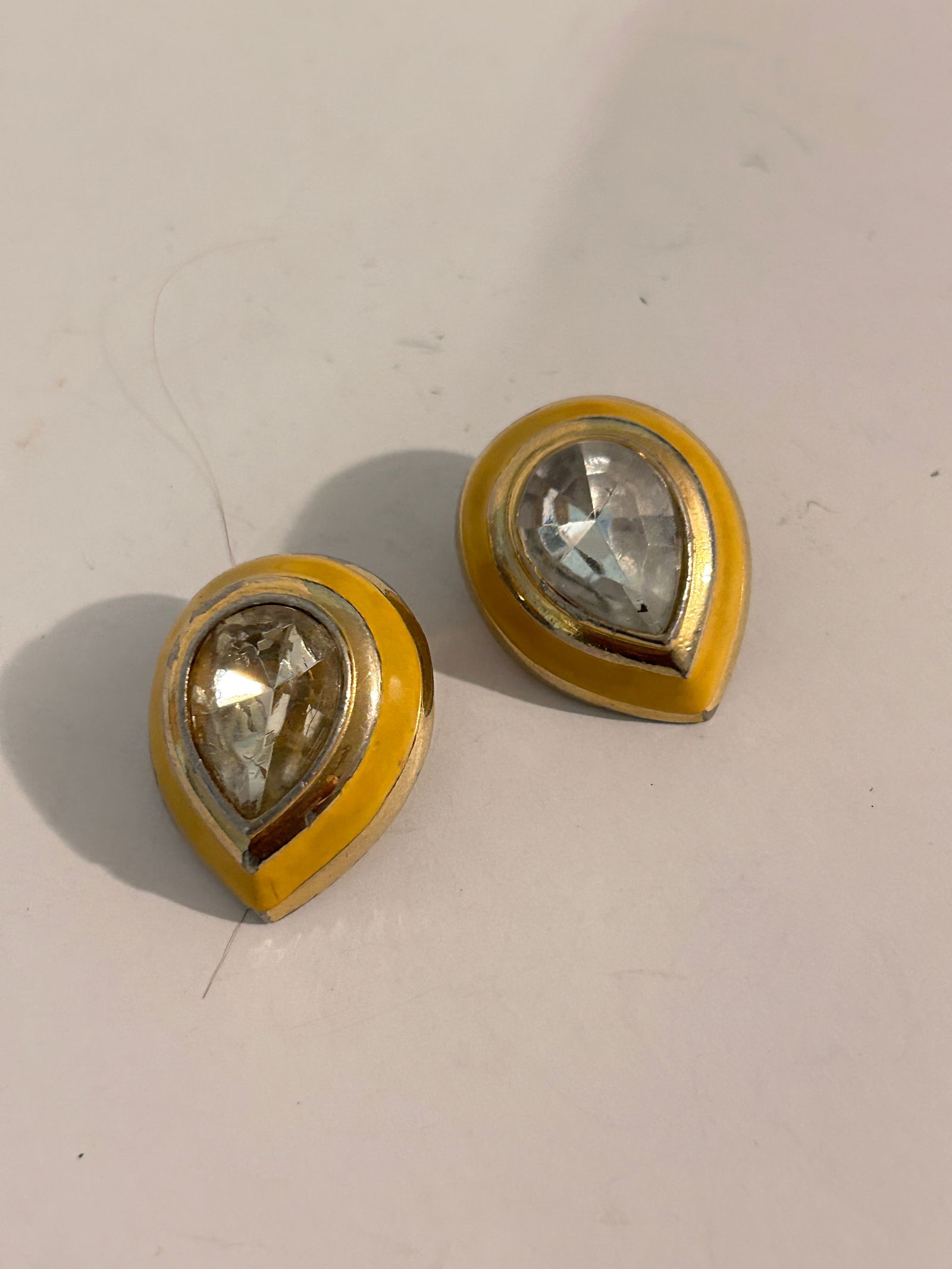 Vintage Earrings: Vintage Earrings Please view all photos as they are part of the description and condition of this Item, Feel free to contact me with questions or picture requests! Used Item AS IS