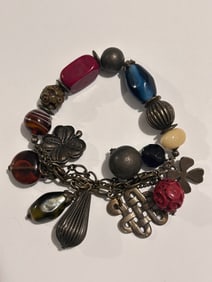 Vintage Multi Color bead Bracelet 7"