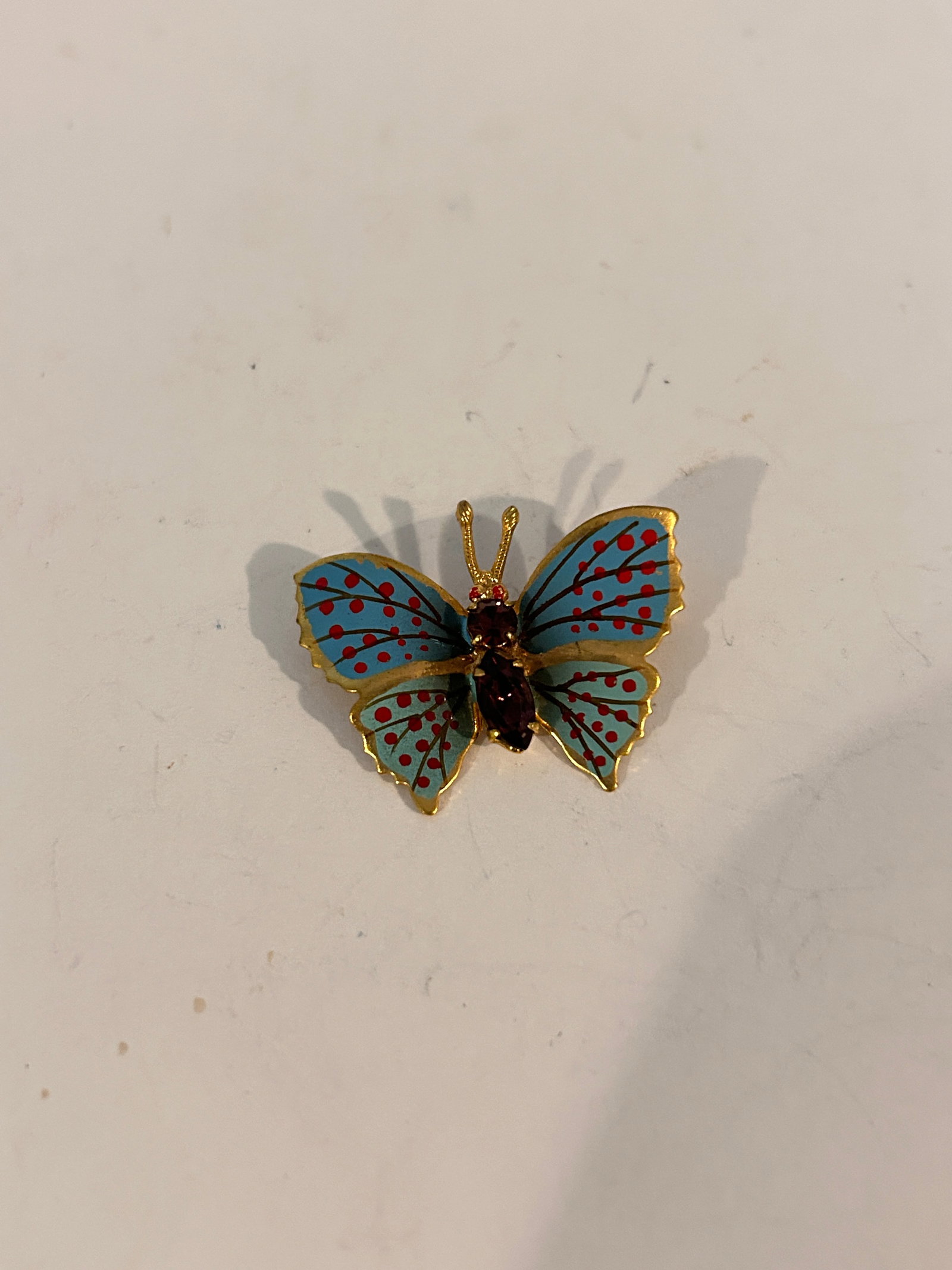 Vintage rhinestone butterfly Brooch: Vintage rhinestone butterfly Brooch Please view all photos as they are part of the description and condition of this Item, Feel free to contact me with questions or picture requests! Used Item AS IS