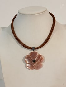 Carolyn Pollack 925 Sterling Silver Floral Mother Of Pearl Pendant necklace 11"