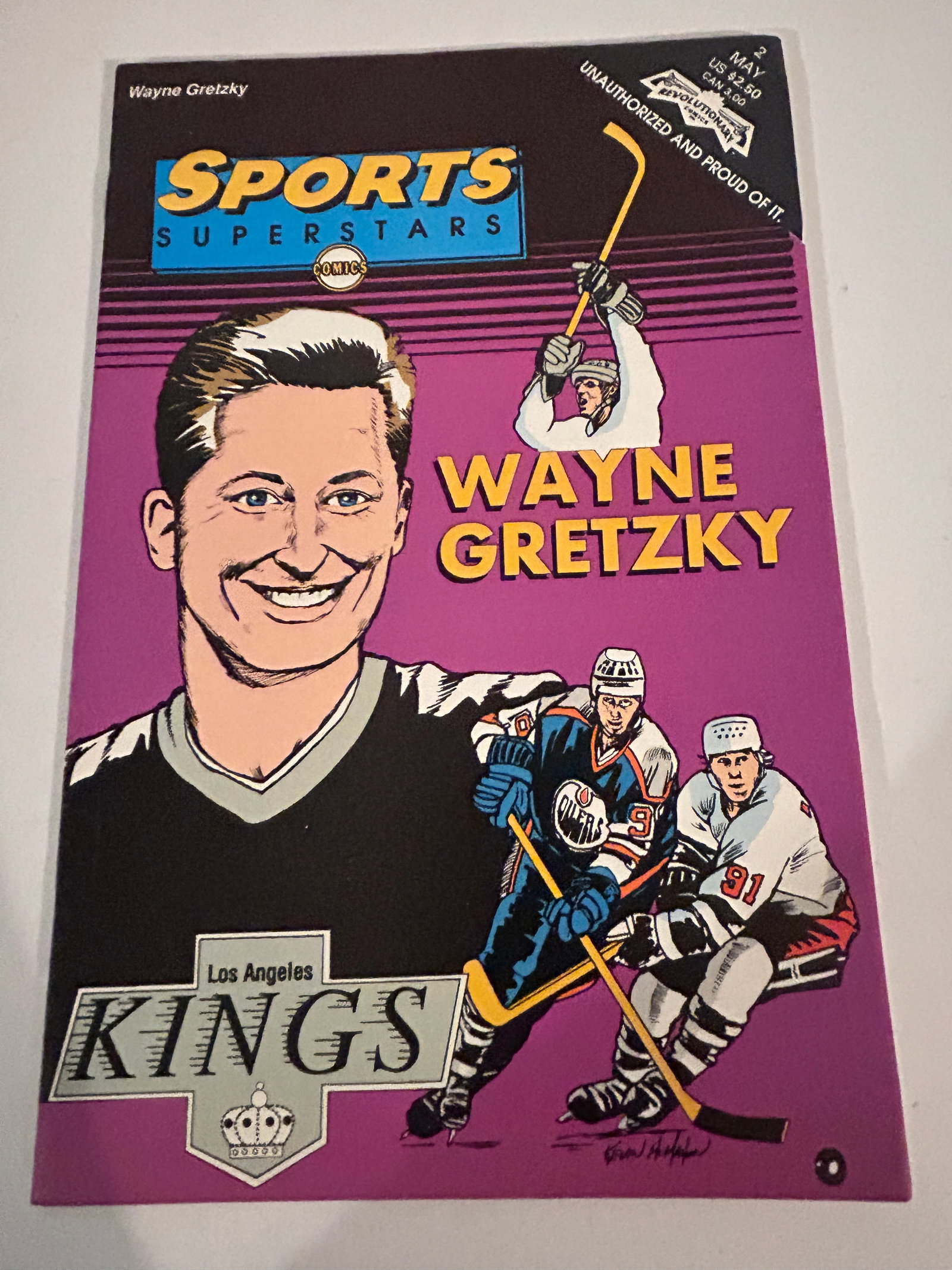 Vintage Comic Book Wayne Gretzky # 2: Vintage Comic Book Wayne Gretzky # 2 Please view all photos as they are part of the description and condition of this Item, Feel free to contact me with questions or picture requests! Used Item AS IS