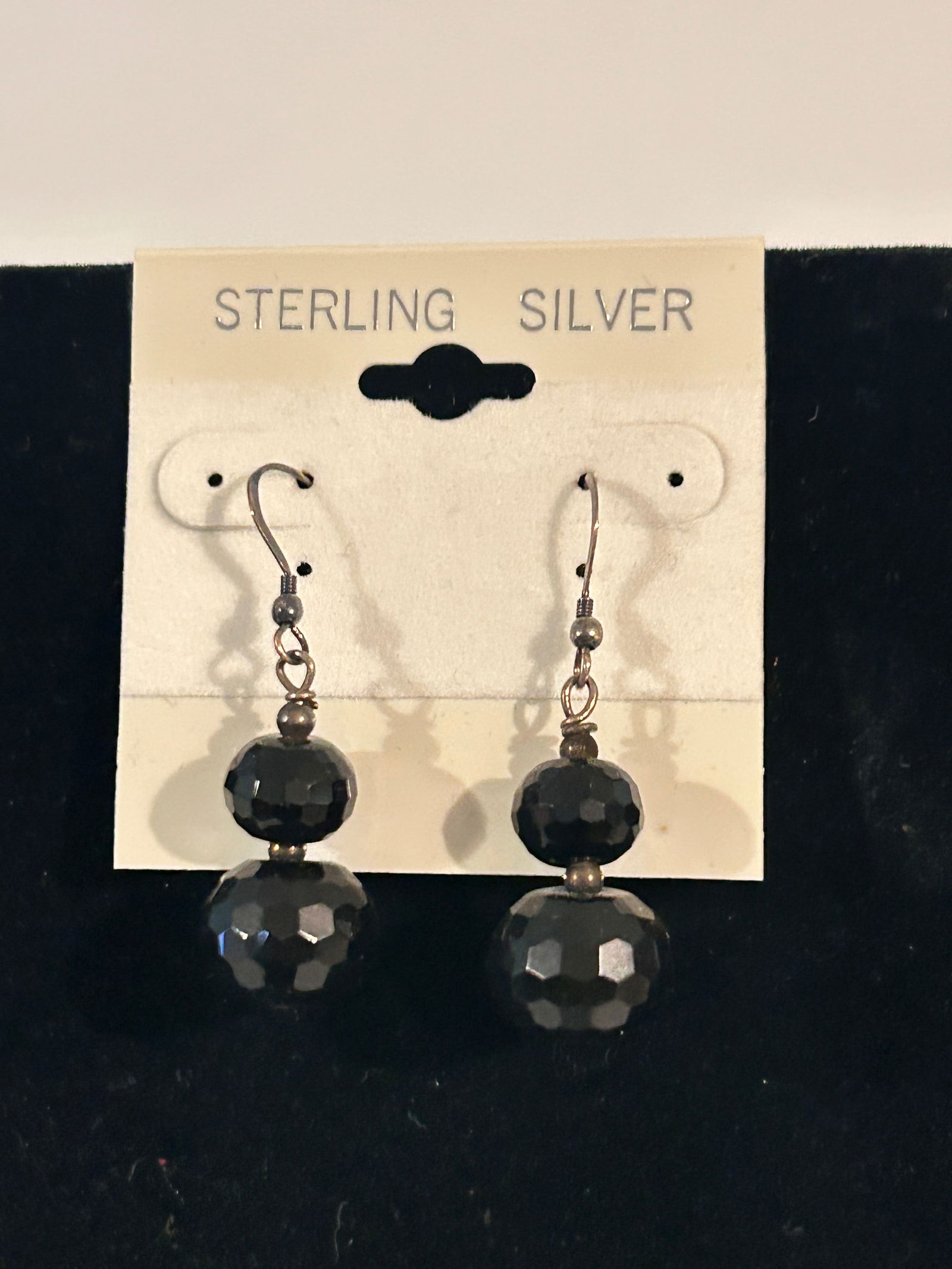 Vintage Sterling Silver Earrings: Vintage Sterling Silver Earrings Please view all photos as they are part of the description and condition of this Item, Feel free to contact me with questions or picture requests! Used Item AS IS