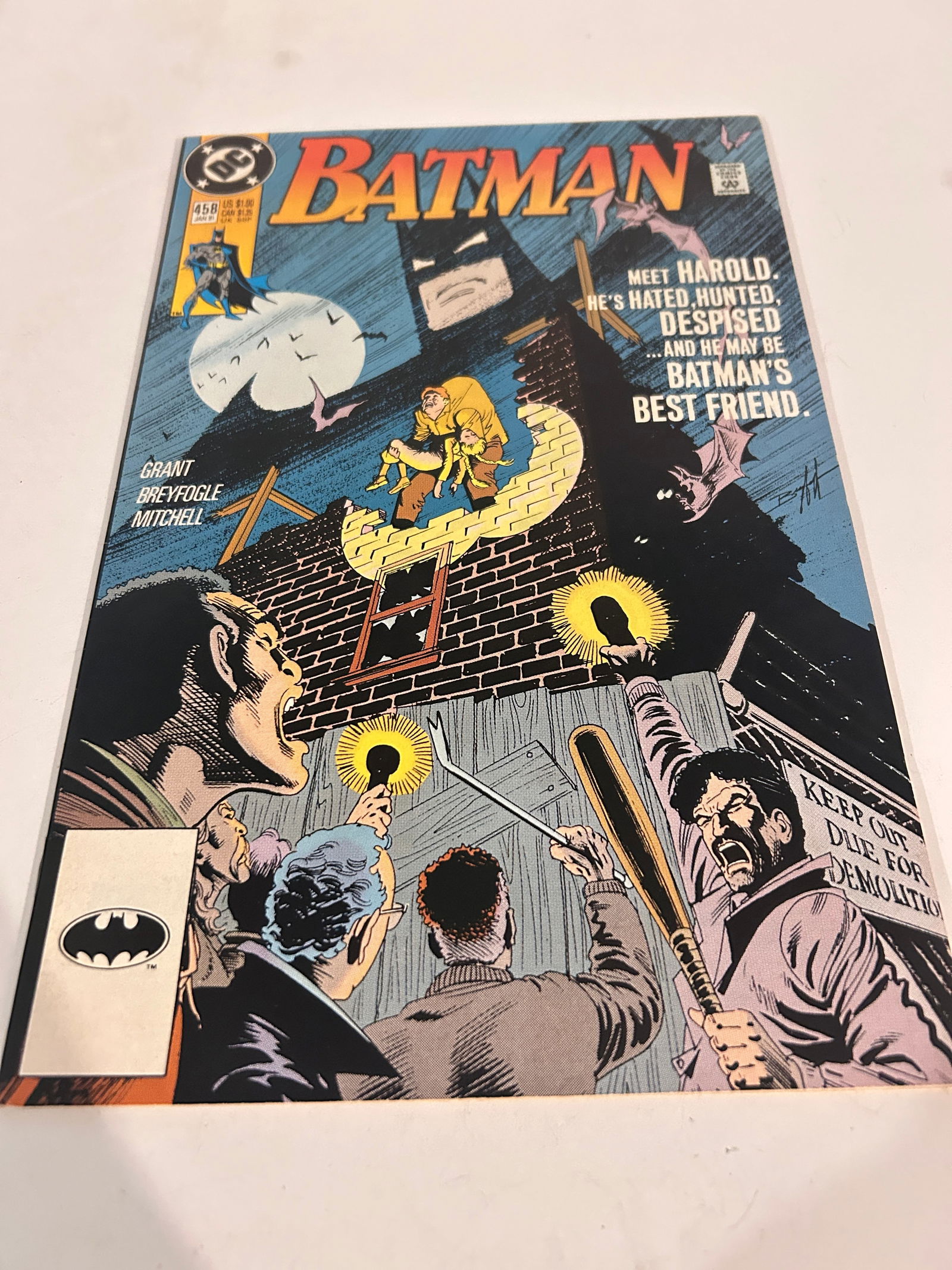 Vintage Comic Book Batman # 458: Vintage Comic Book Batman # 458 Please view all photos as they are part of the description and condition of this Item, Feel free to contact me with questions or picture requests! Used Item AS IS