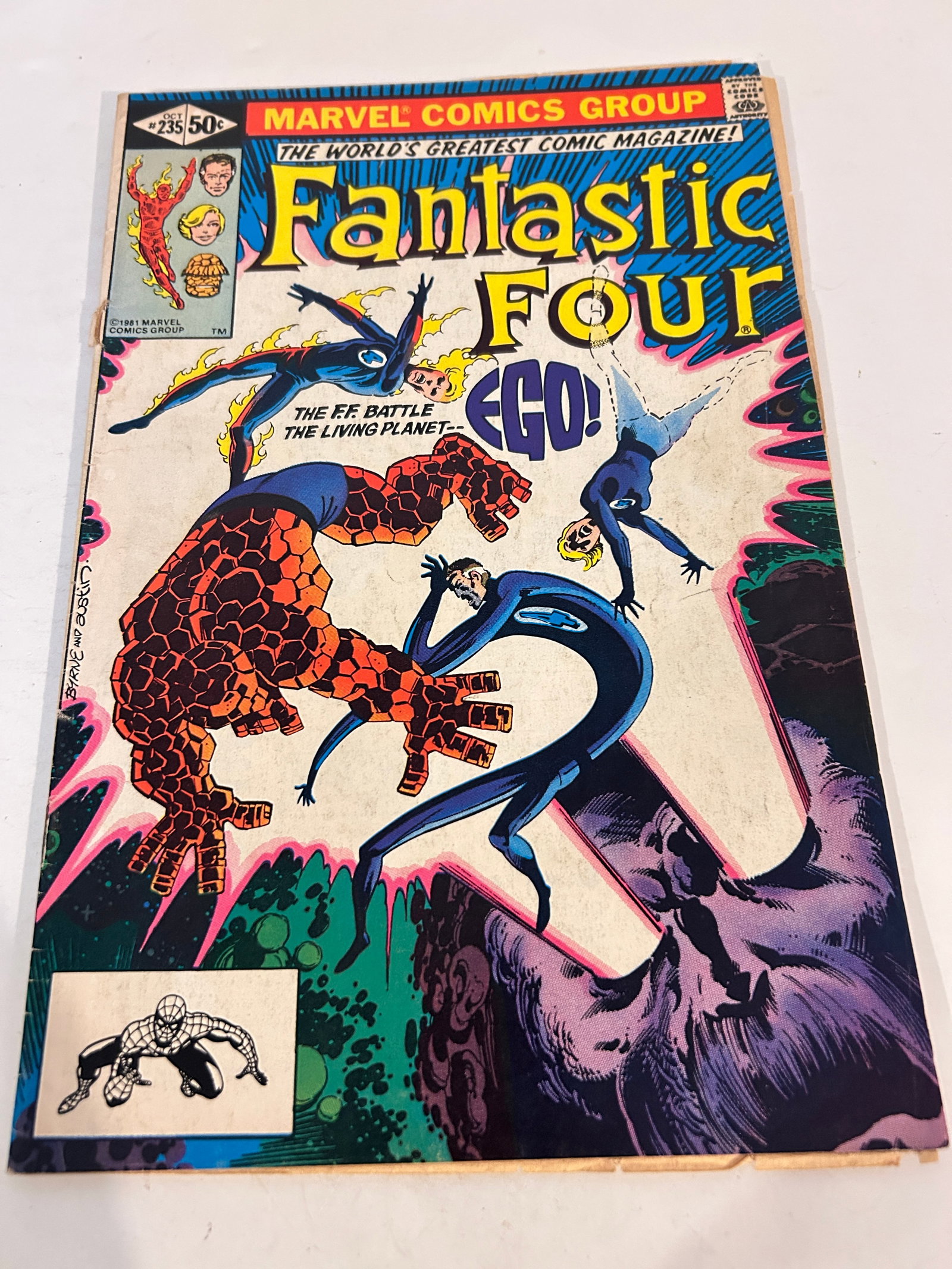 Vintage Comic Book Fantastic Four # 235: Vintage Comic Book Fantastic Four # 235 Please view all photos as they are part of the description and condition of this Item, Feel free to contact me with questions or picture requests! Used Item AS 
