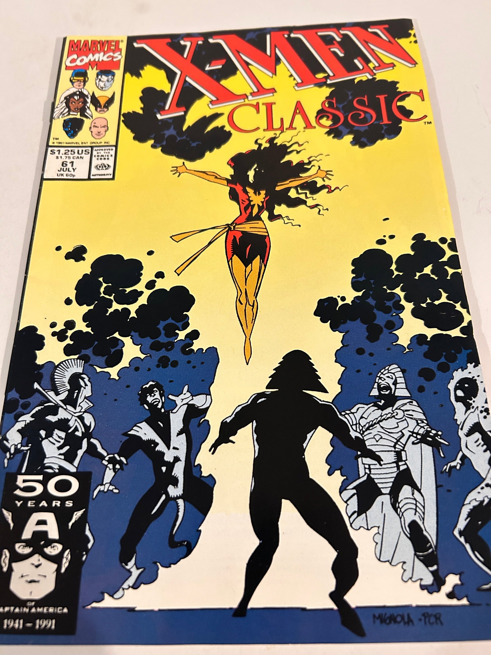 Vintage Comic Book Classic X-Men # 61: Vintage Comic Book Classic X-Men # 61 Please view all photos as they are part of the description and condition of this Item, Feel free to contact me with questions or picture requests! Used Item AS IS