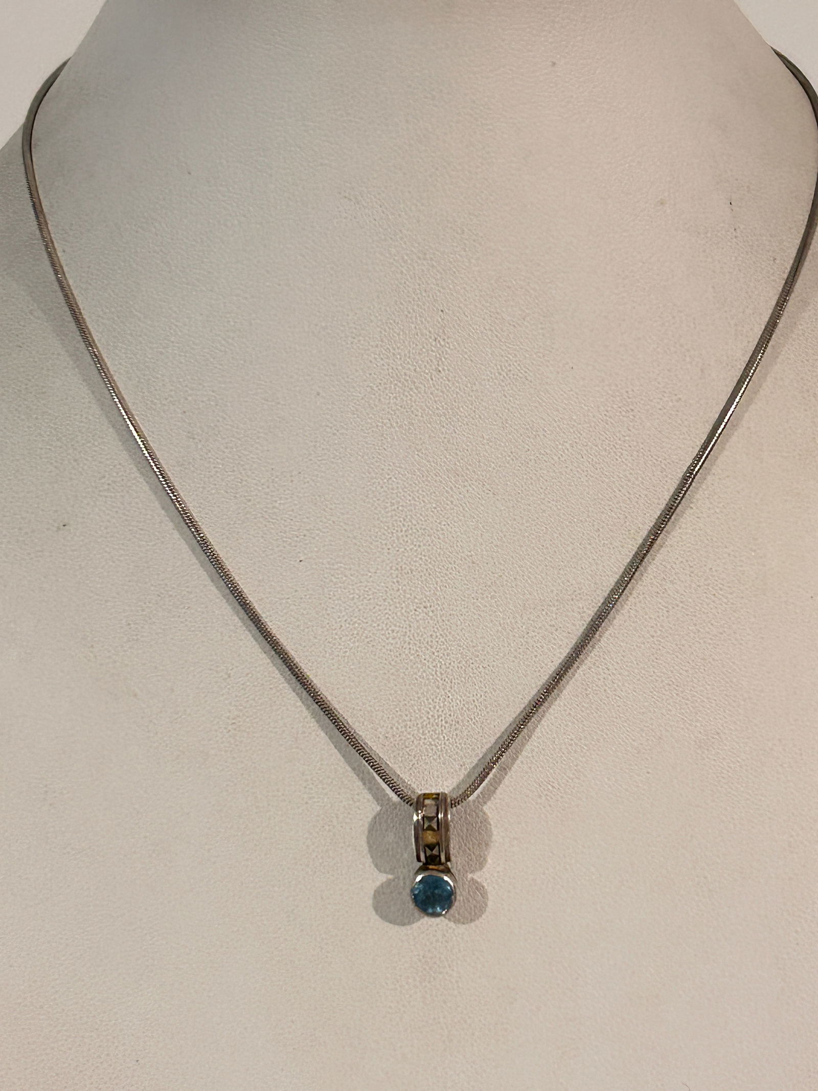 Vintage Sterling Silver tested topaz pendant Necklace 16": Vintage Sterling Silver tested topaz pendant Necklace 16" Please view all photos as they are part of the description and condition of this Item, Feel free to contact me with questions or picture reque