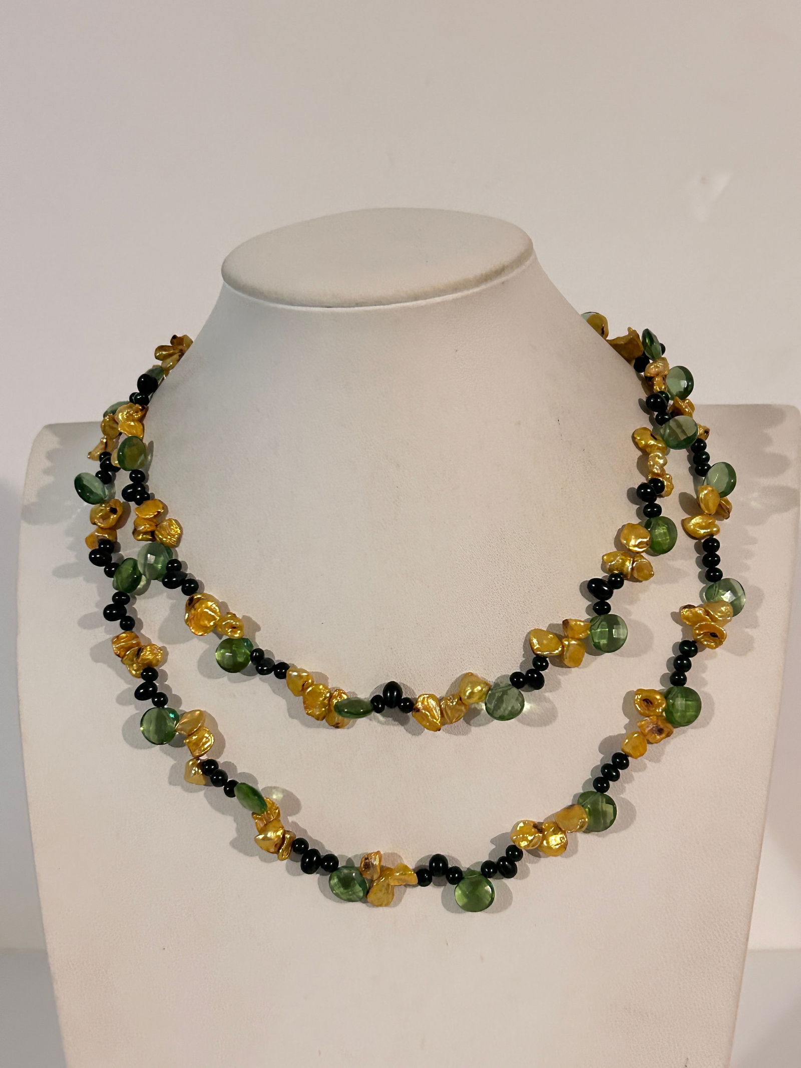 Vintage green & gold bead Necklace 38" (1 of 4)