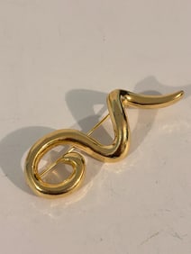 Vintage goldtone Brooch