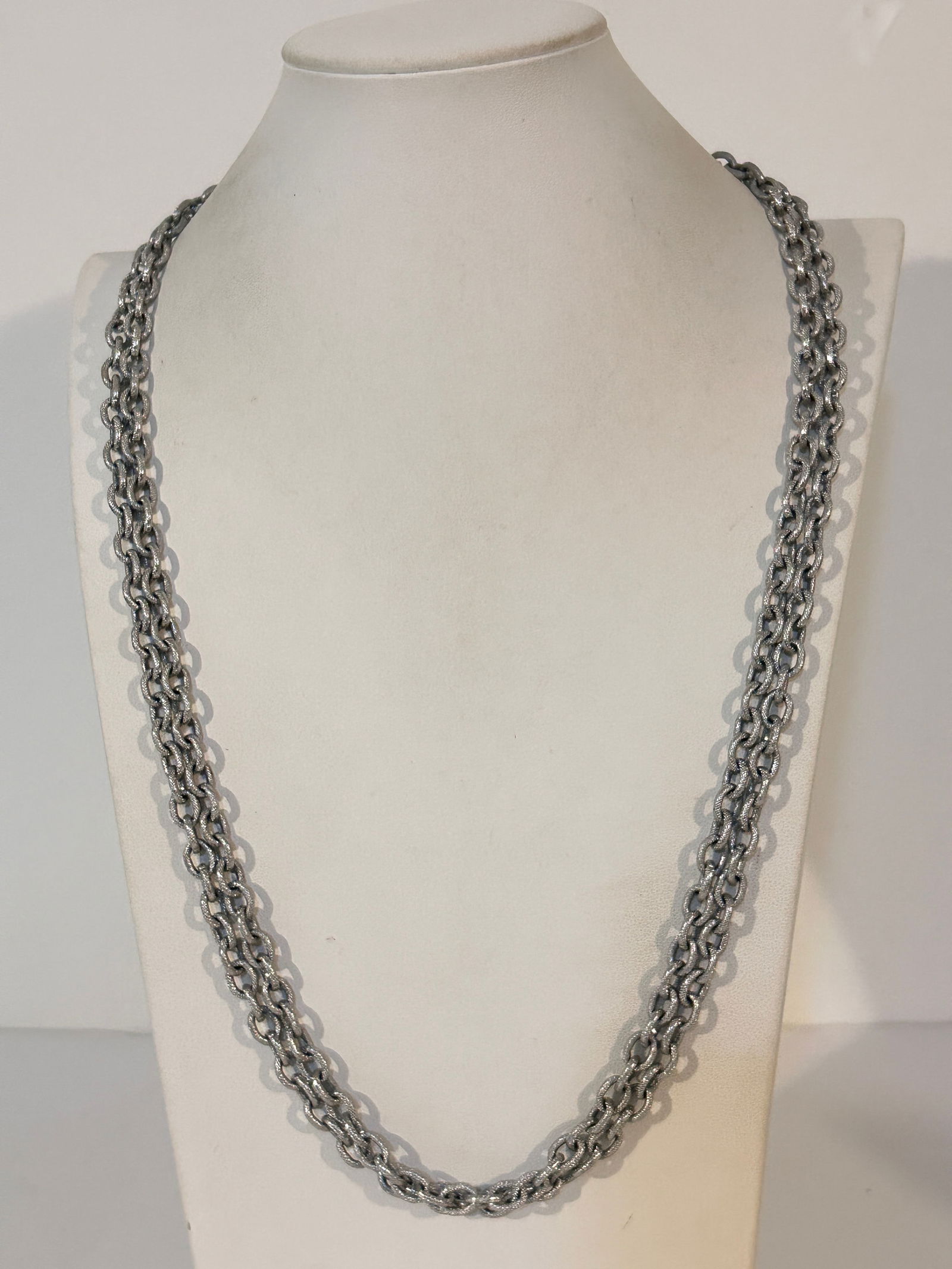 Vintage Silver Tone chain link Necklace 57": Vintage Silver Tone chain link Necklace 57" Please view all photos as they are part of the description and condition of this Item, Feel free to contact me with questions or picture requests! Used Item