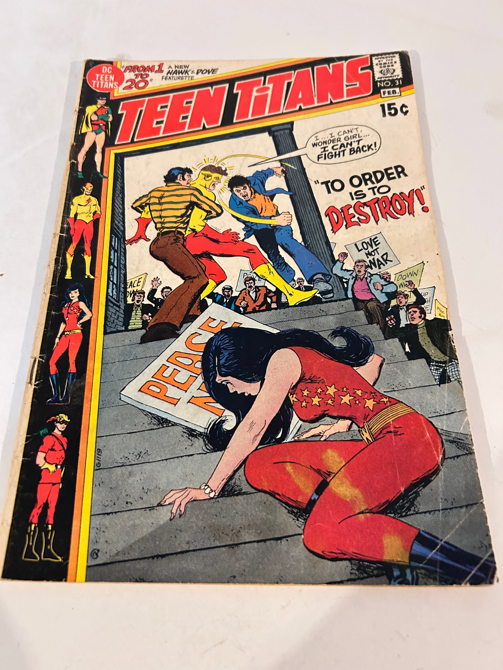 Vintage Comic Book Teen Titans # 31: Vintage Comic Book Teen Titans # 31 Please view all photos as they are part of the description and condition of this Item, Feel free to contact me with questions or picture requests! Used Item AS IS