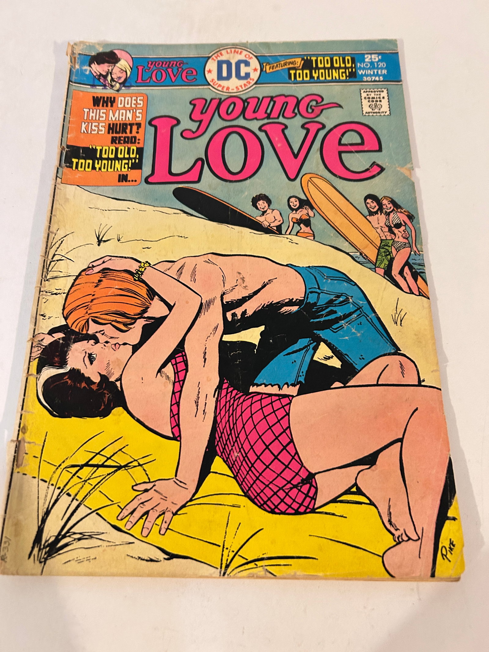 Vintage Comic Book Young Love #120: Vintage Comic Book Young Love #120 Please view all photos as they are part of the description and condition of this Item, Feel free to contact me with questions or picture requests! Used Item AS IS