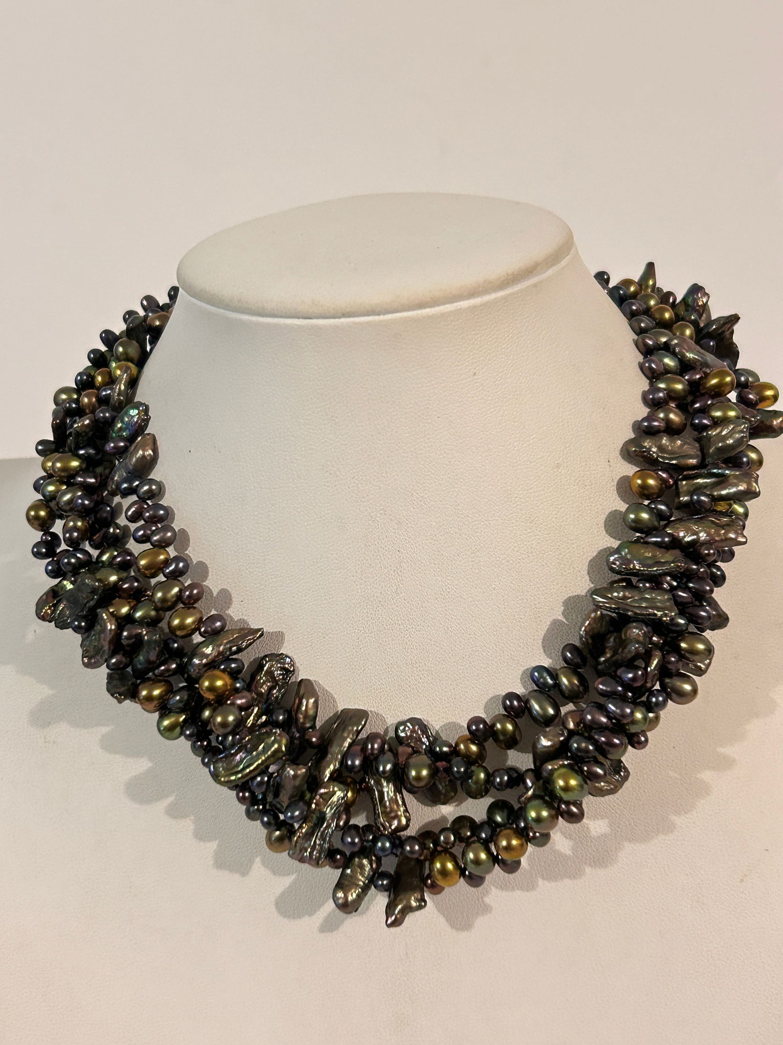 Vintage multi strand Sterling Silver freshwater green pearl necklace 15" (1 of 5)