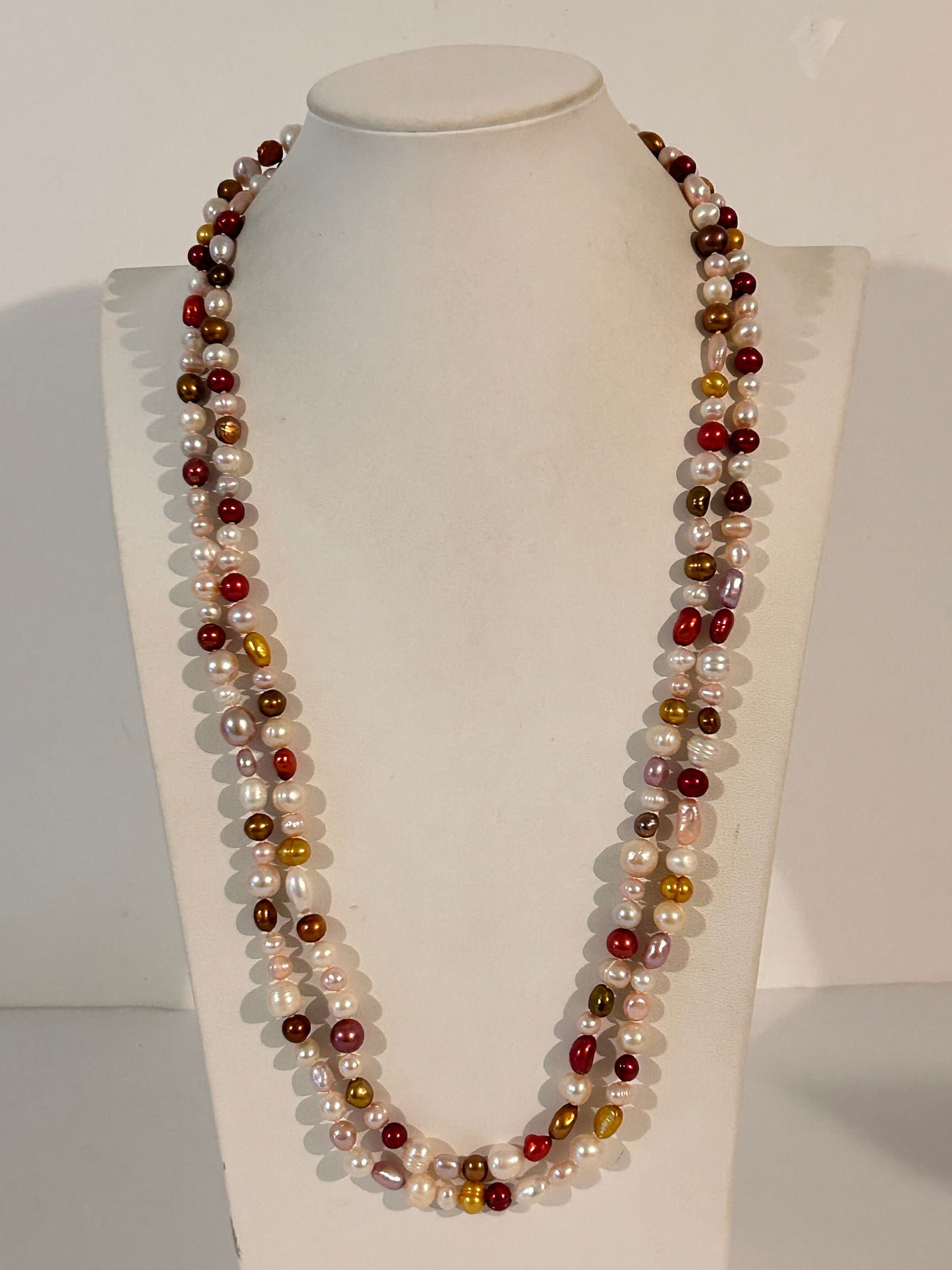 Honora Fine Fresh Water Baroque Pearl Necklace 48": Honora Fine Fresh Water Baroque Pearl Necklace 48" Please view all photos as they are part of the description and condition of this Item, Feel free to contact me with questions or picture requests! Us